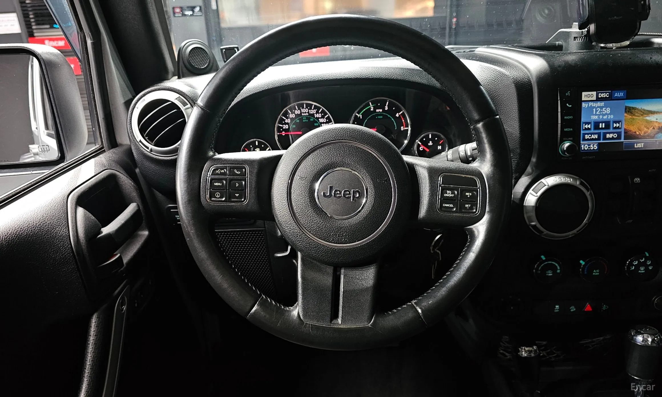 Jeep Wrangler (JK) превью 13