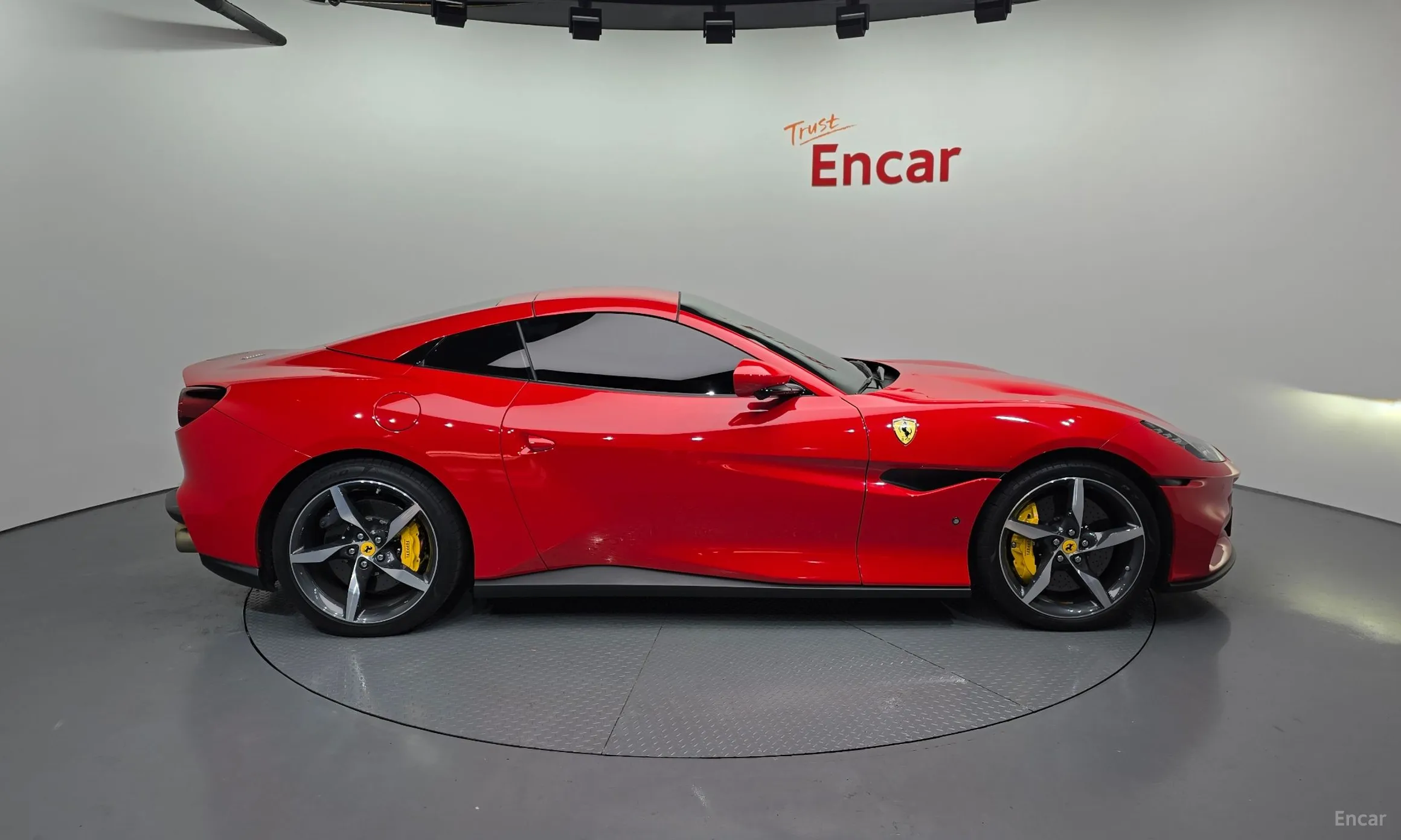 Ferrari Portofino превью 20