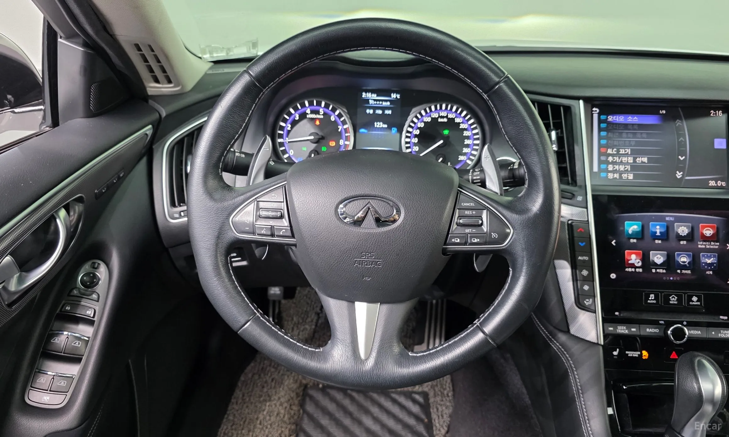 Infiniti Q50 превью 13