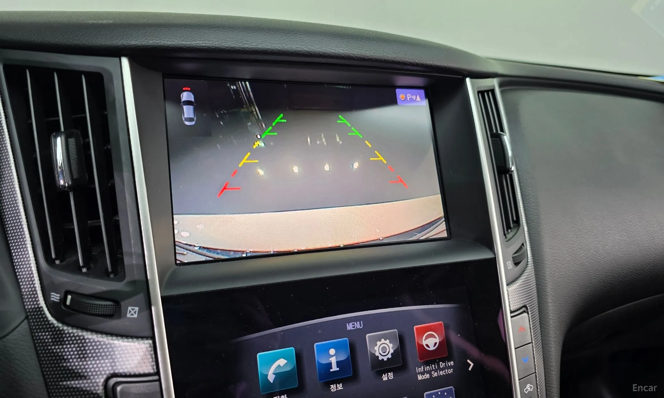 Infiniti Q50 превью 18