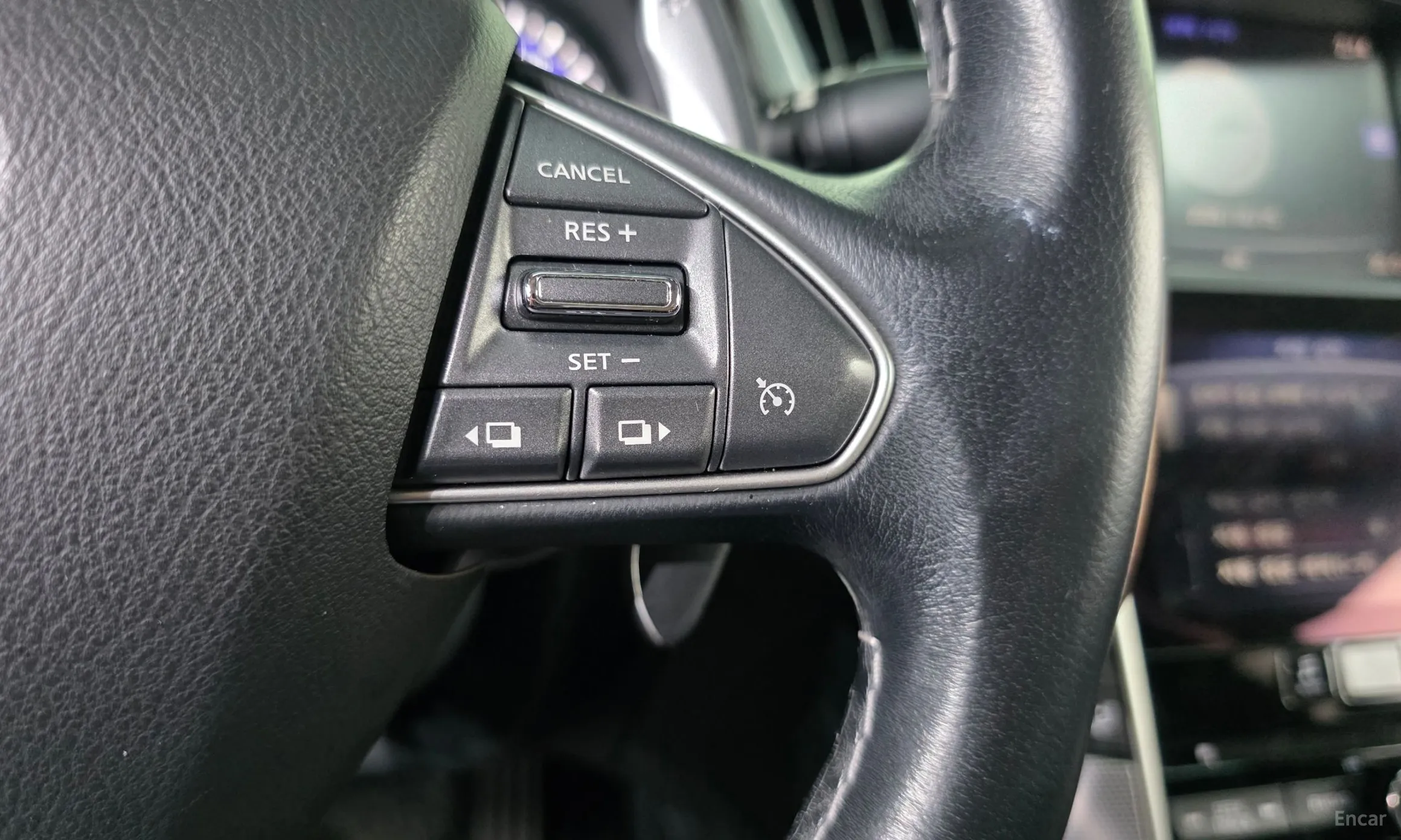 Infiniti Q50 превью 20