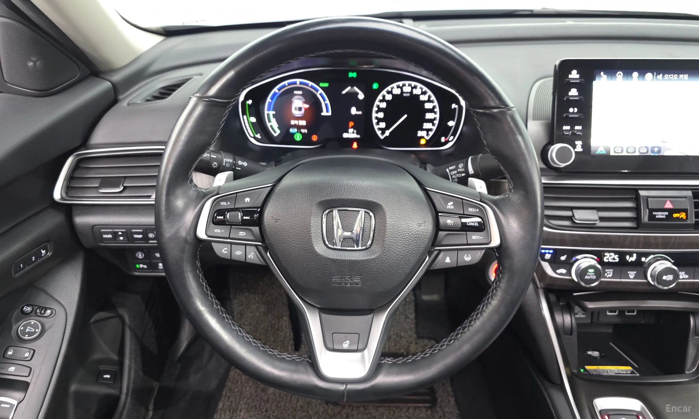 Honda Accord 10th Generation превью 14