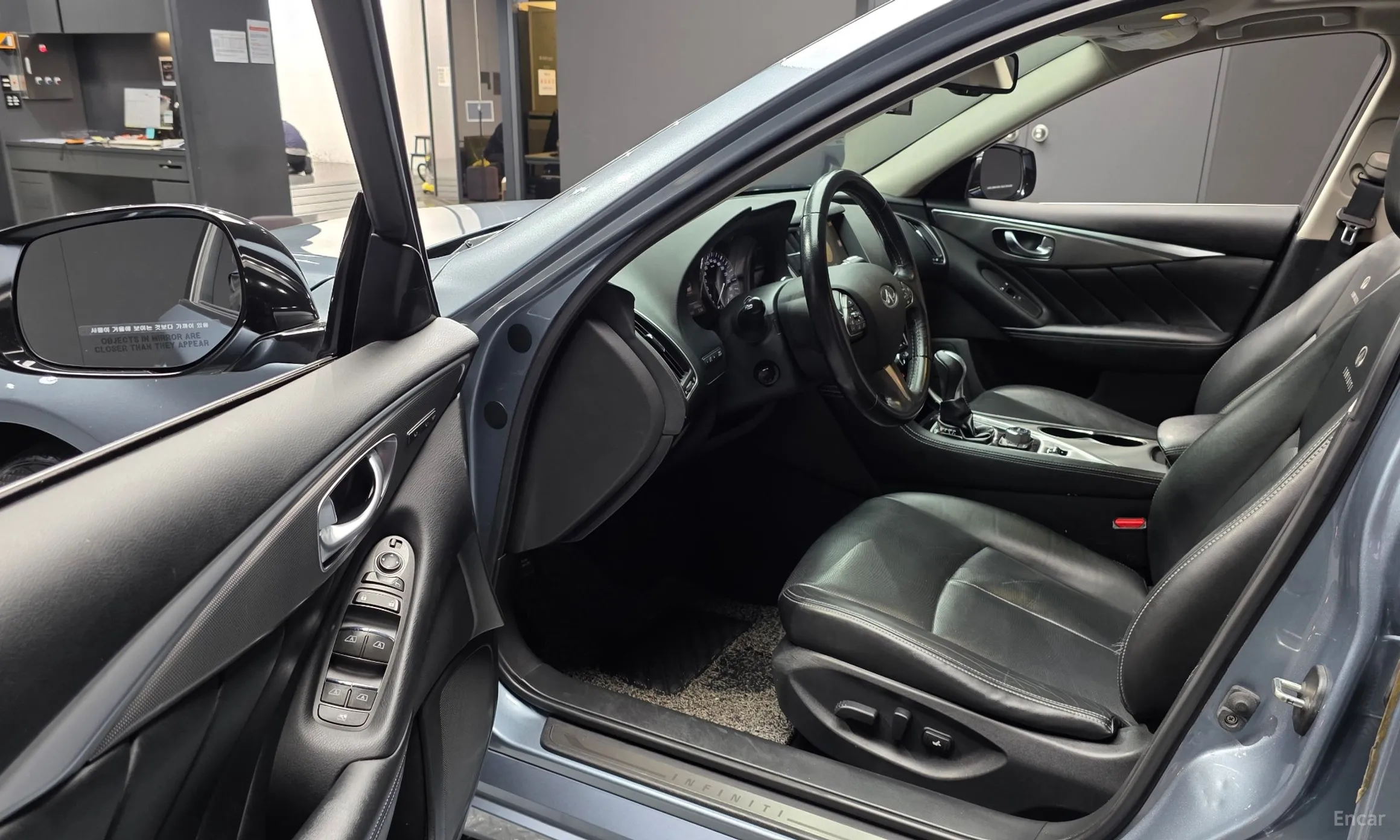 Infiniti Q50 превью 10