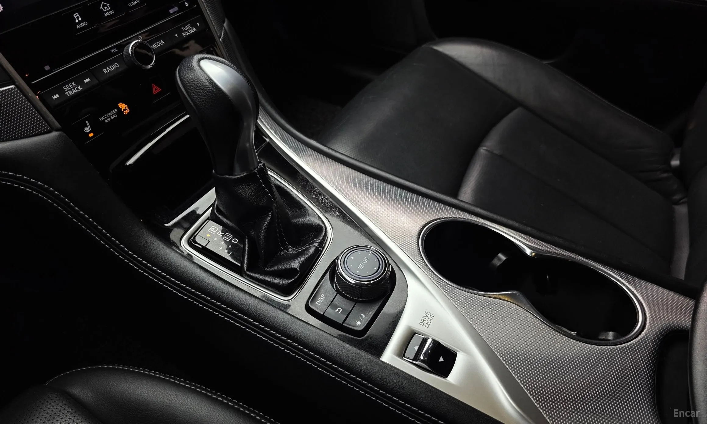 Infiniti Q50 превью 9