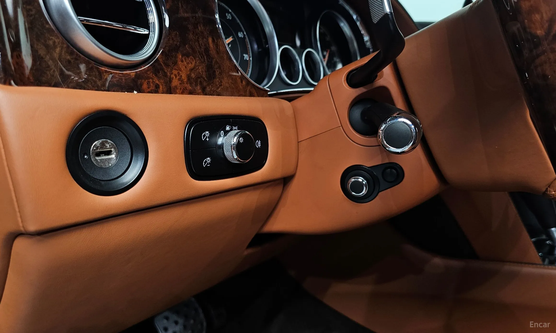 Bentley Flying Spur 2nd Generation превью 17