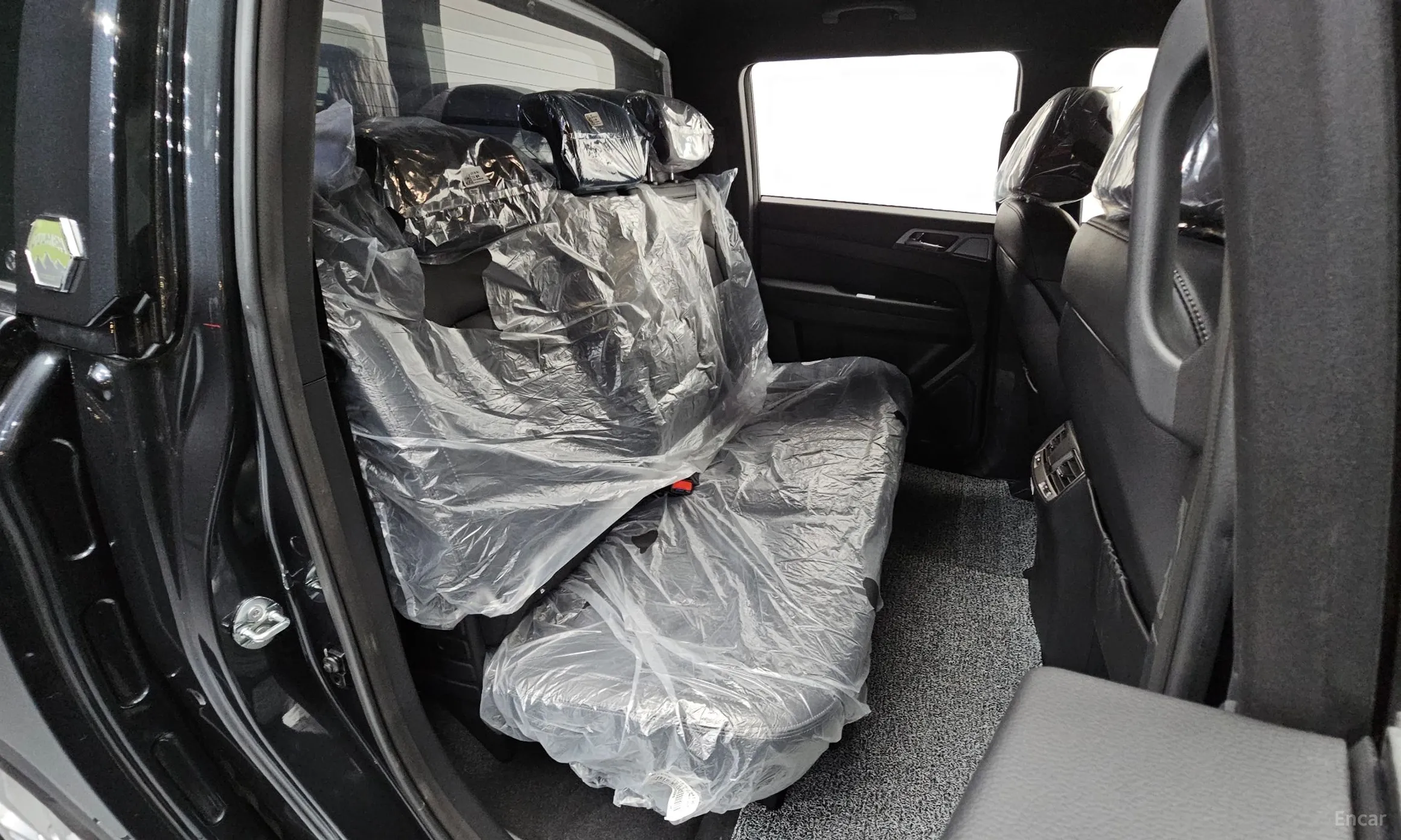 KG Mobility (SsangYong) Rexton Sports превью 12
