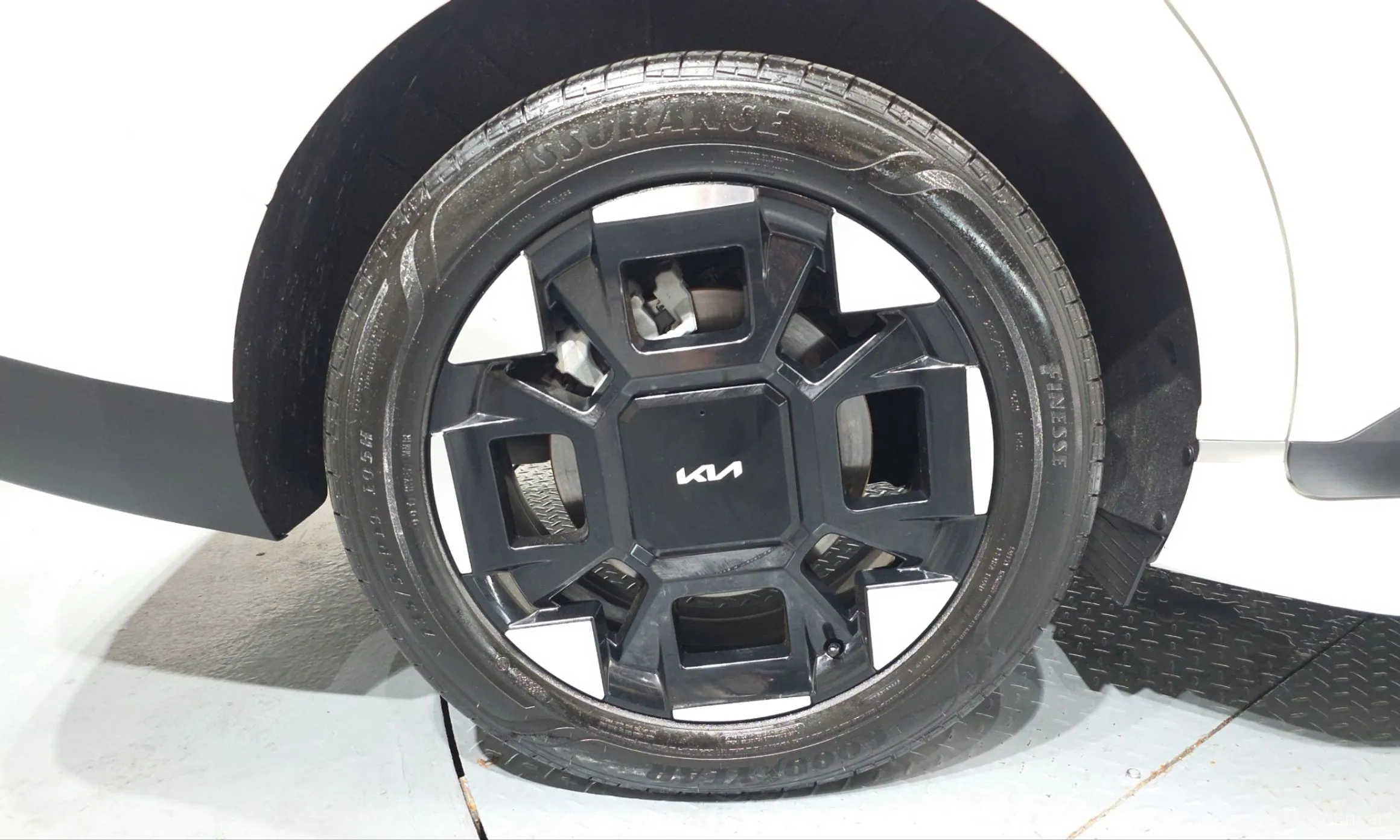 Kia Carnival 4th Generation превью 5