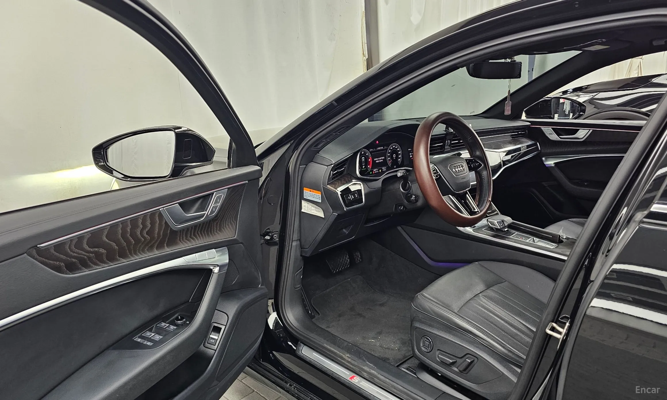 Audi A6 (C8) превью 10