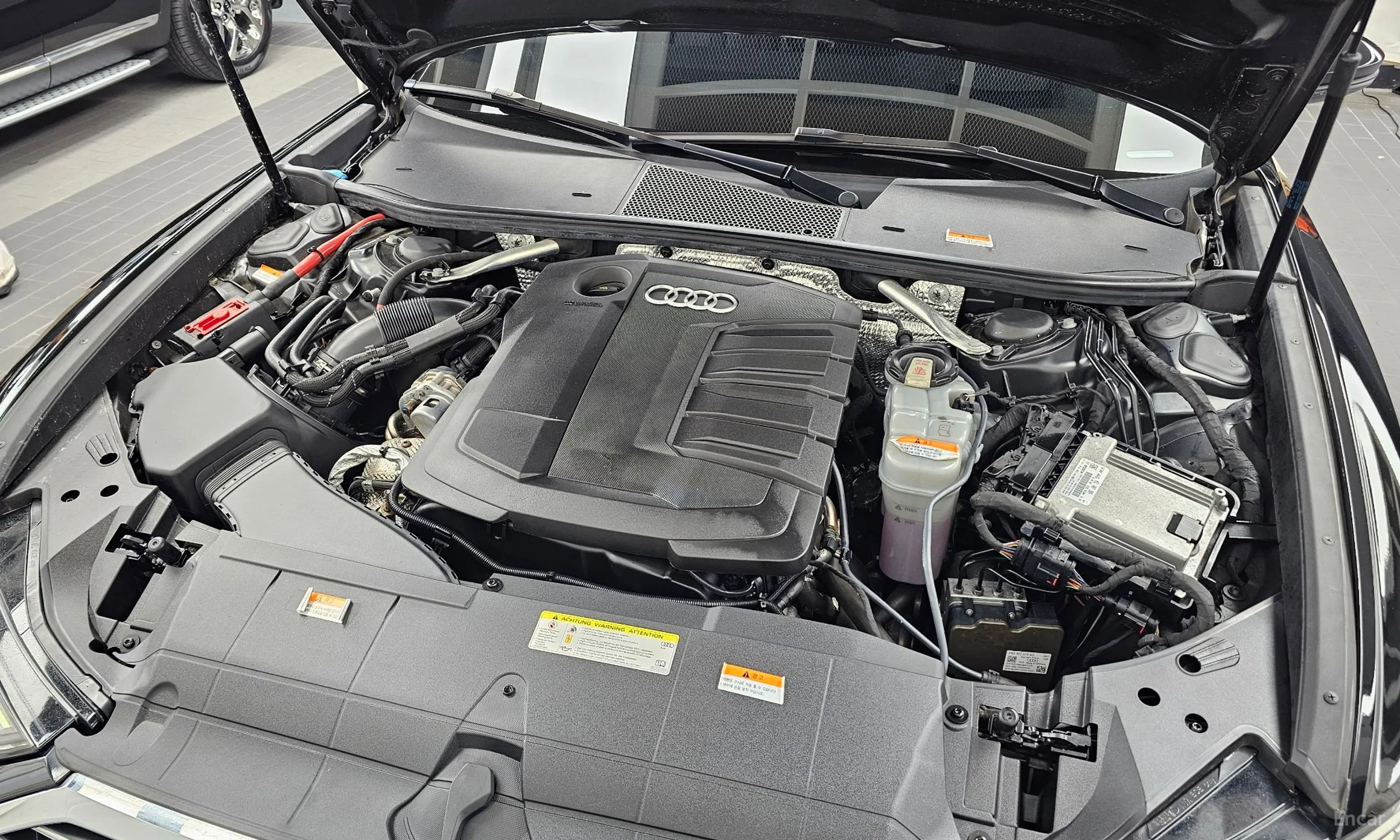 Audi A6 (C8) превью 6
