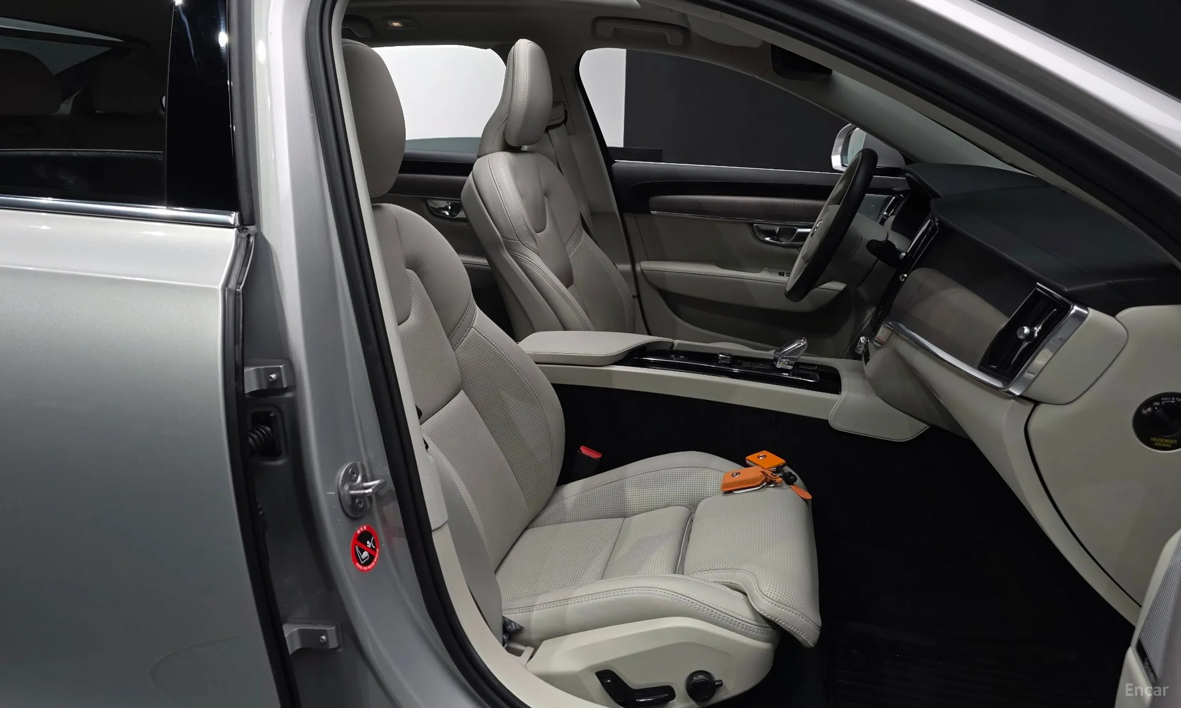 Volvo S90 превью 11