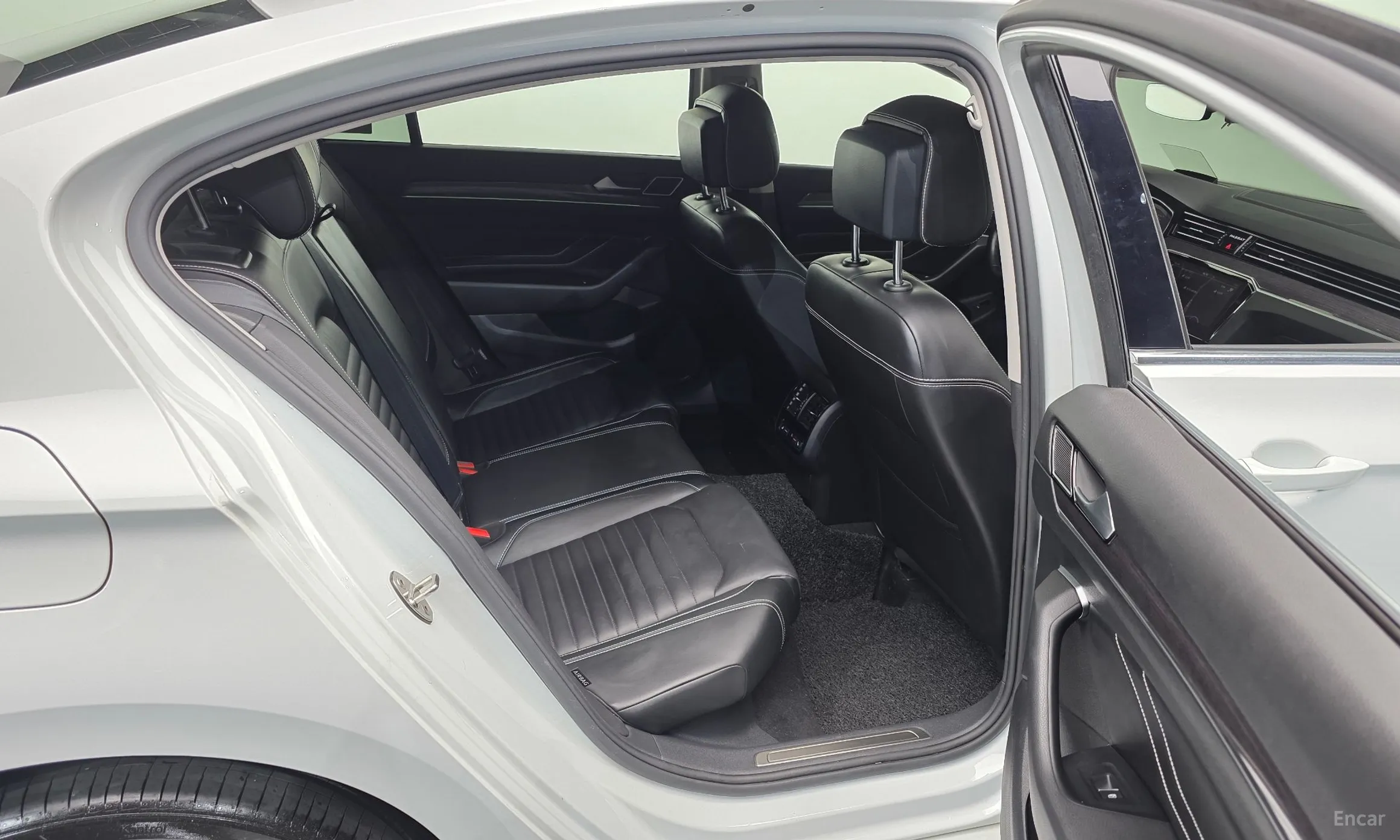 Volkswagen Passat GT (B8) превью 12