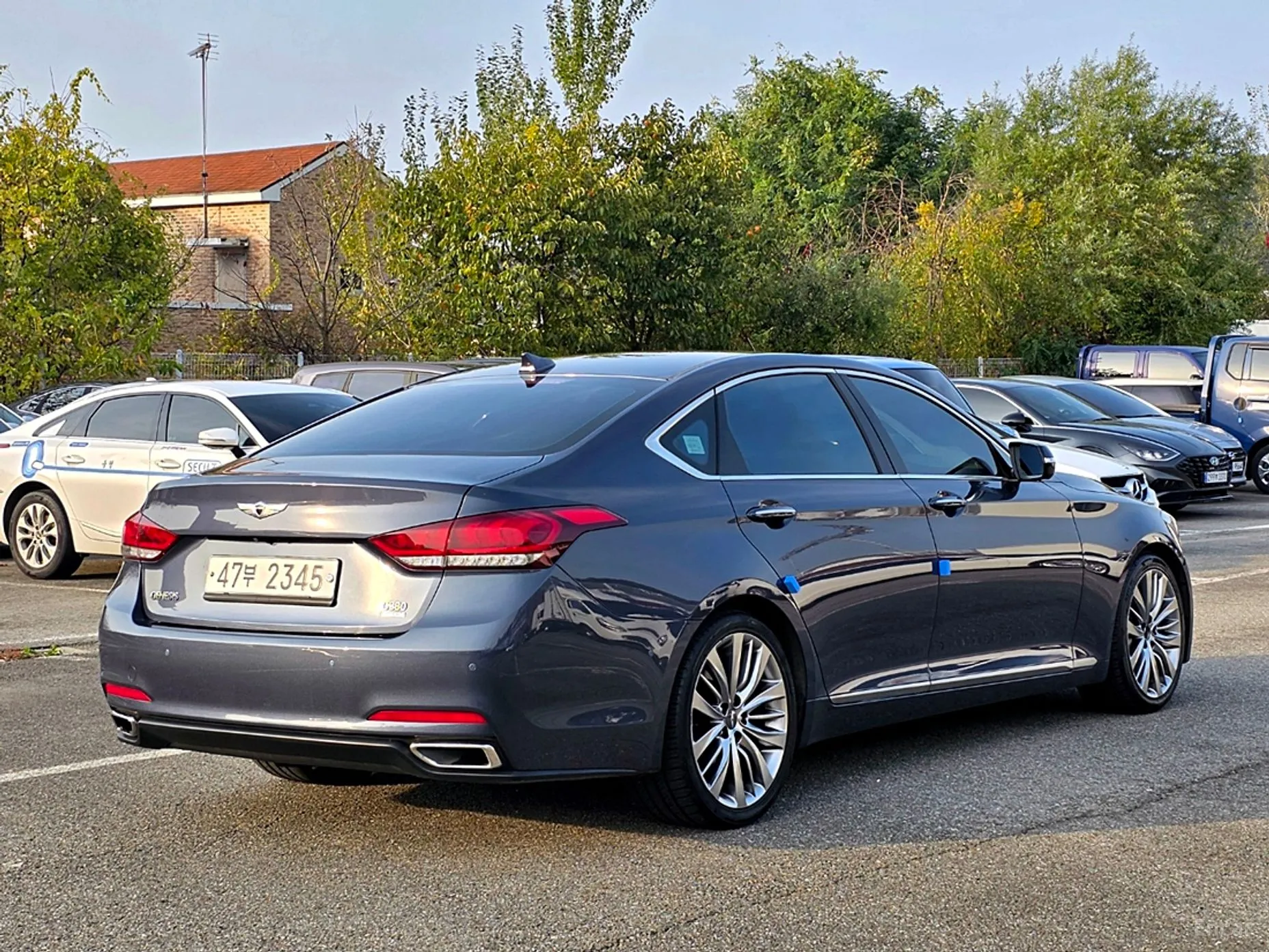 Hyundai Genesis DH