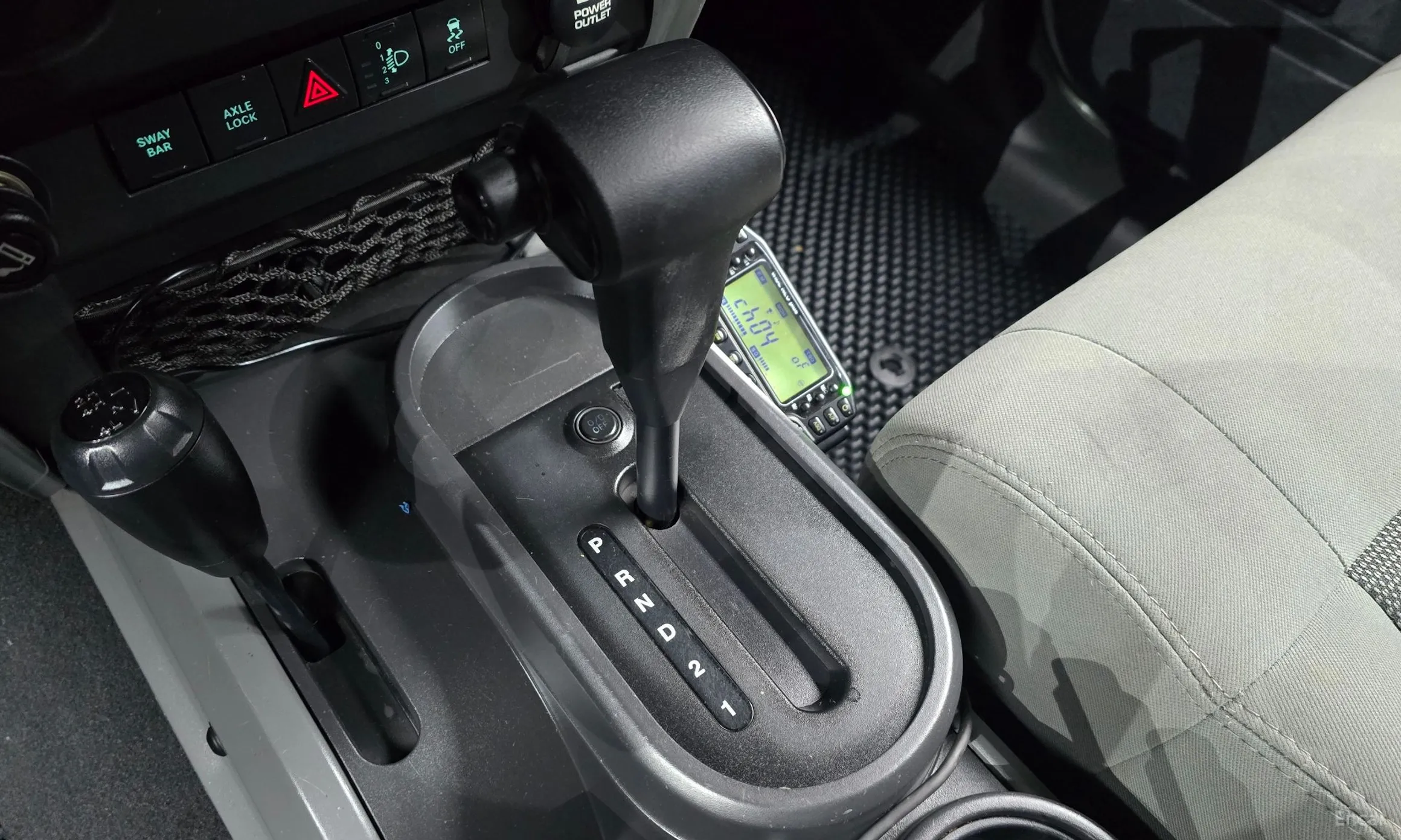 Jeep Wrangler (JK) превью 9