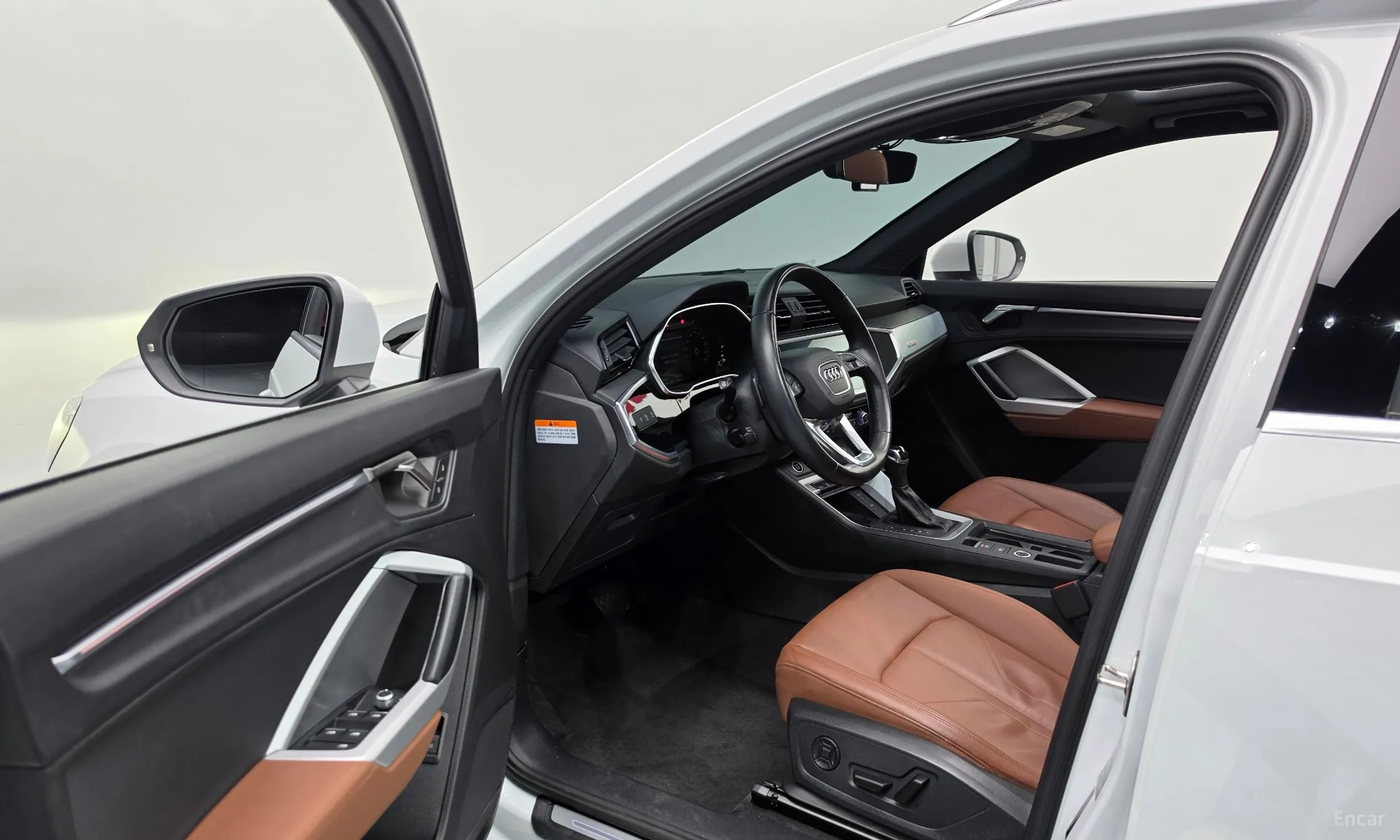 Audi Q3 (F3) превью 10
