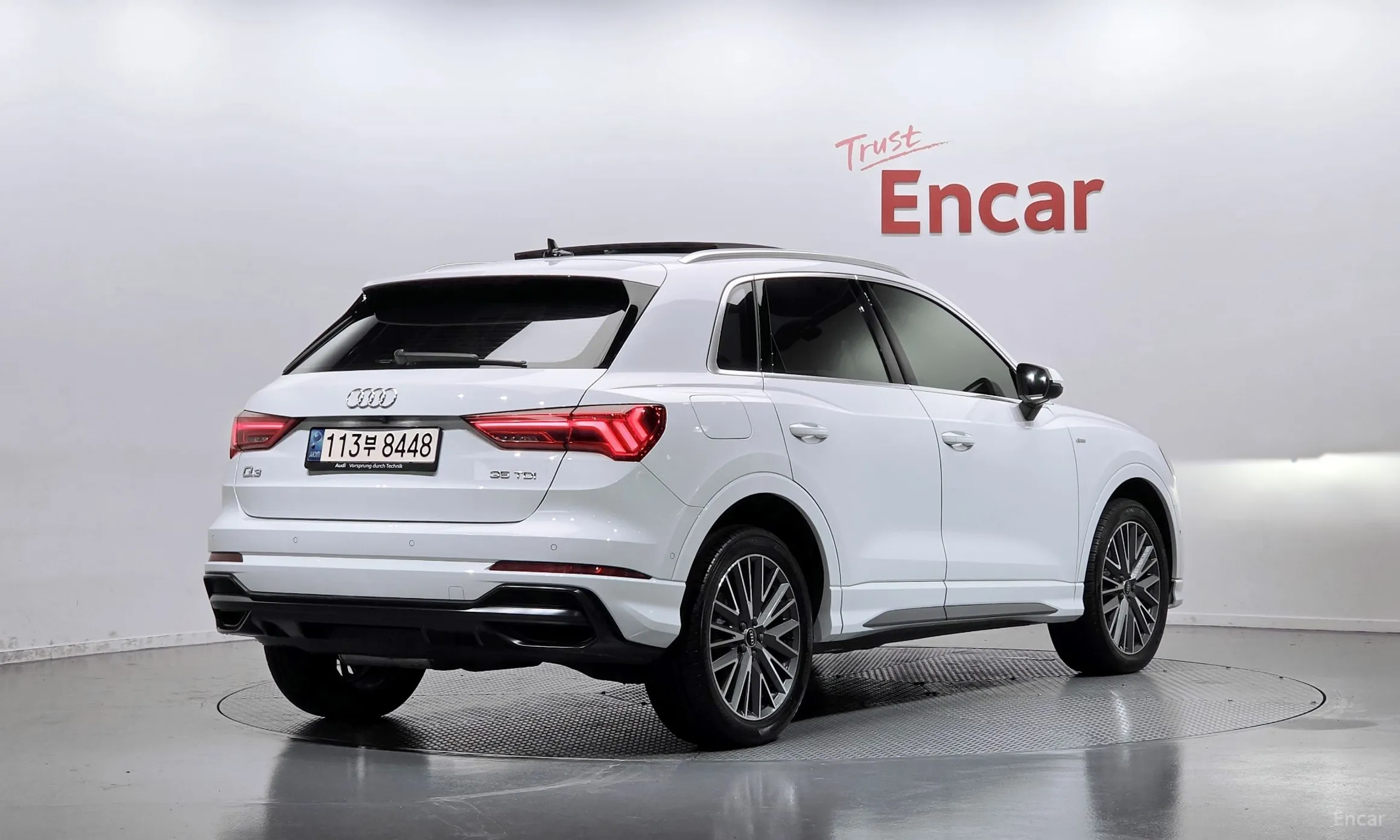 Audi Q3 (F3)