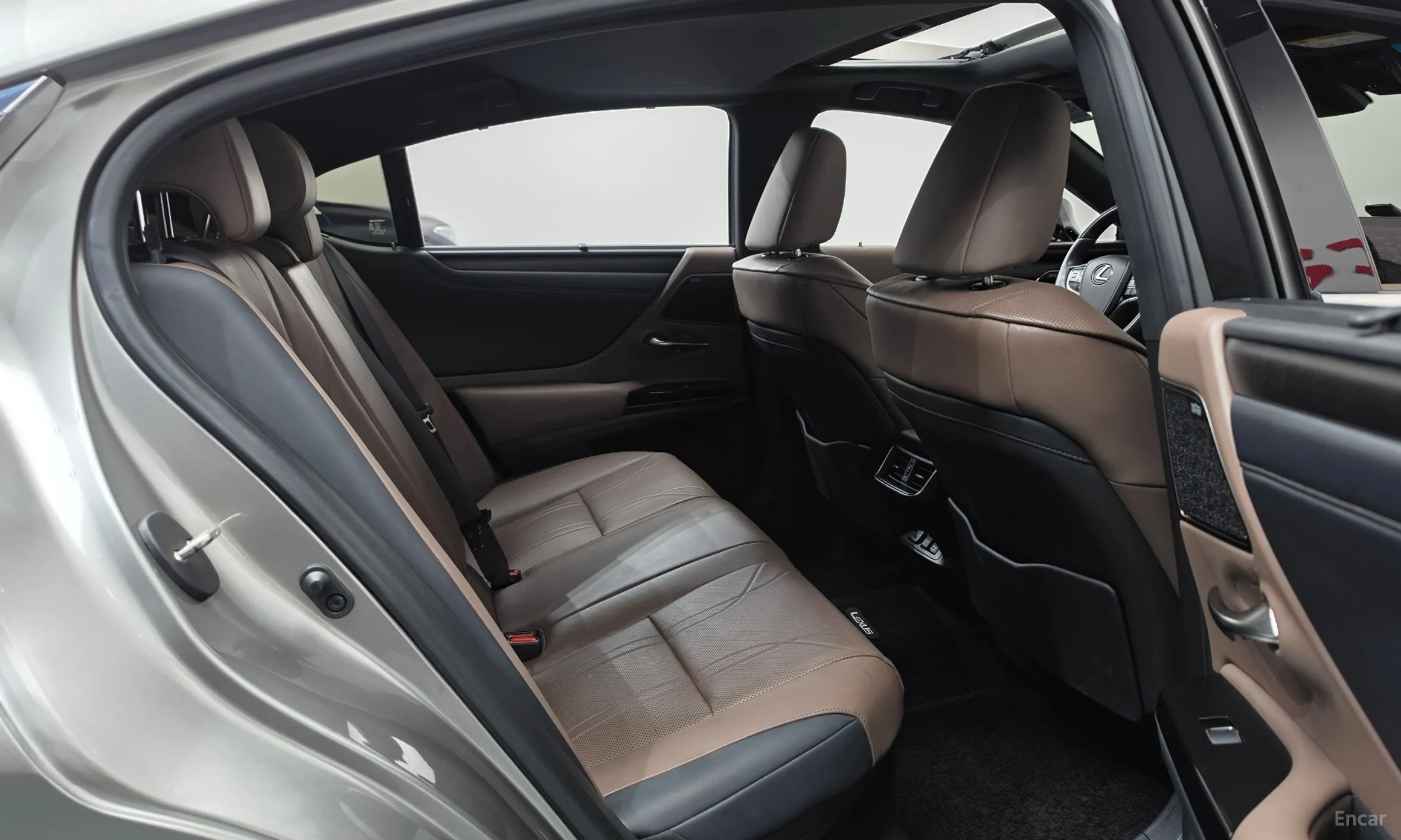 Lexus ES300h 7th Generation превью 11