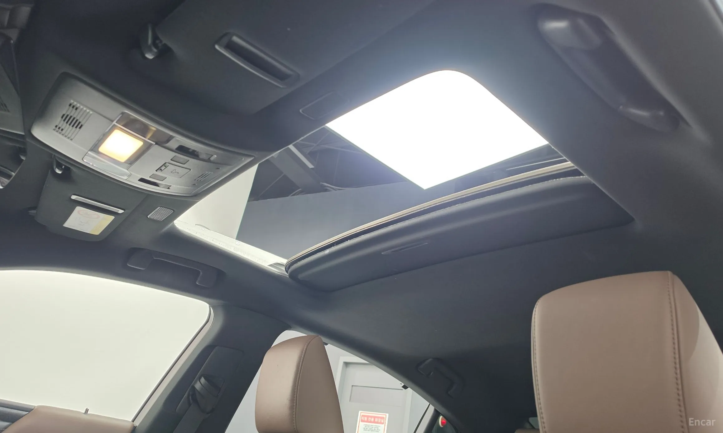 Lexus ES300h 7th Generation превью 17