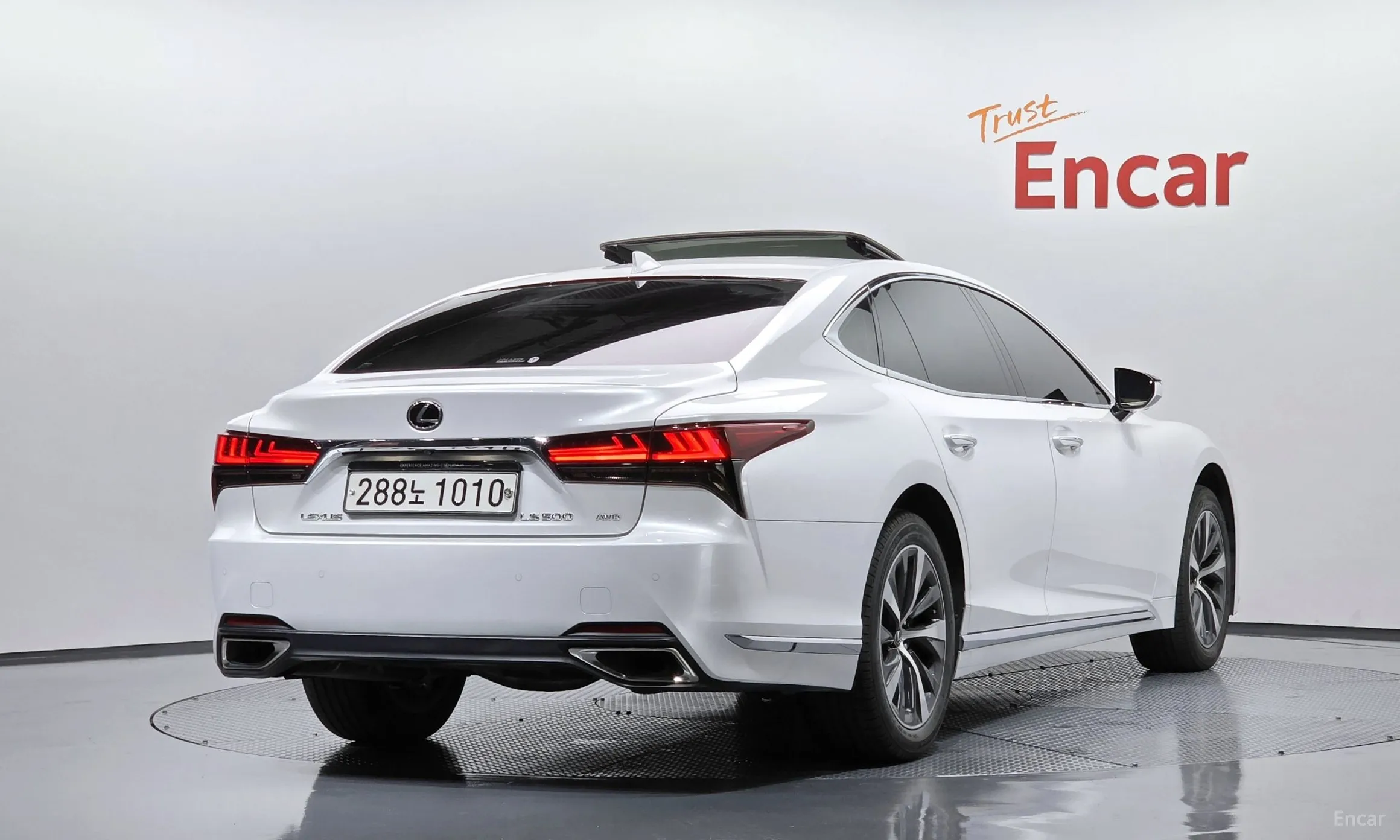 Lexus LS500 5th Generation