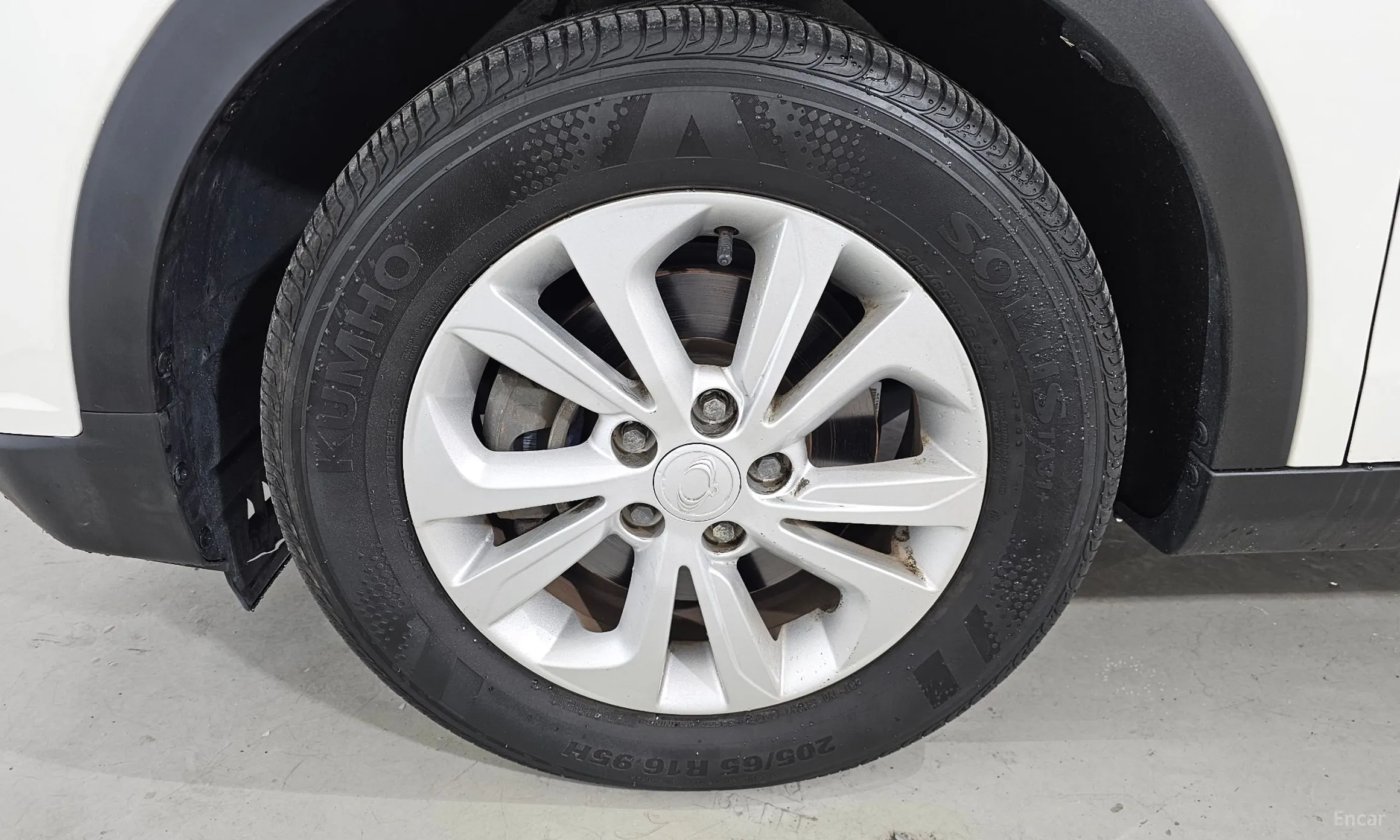 KG Mobility (SsangYong) Berry New Tivoli превью 5