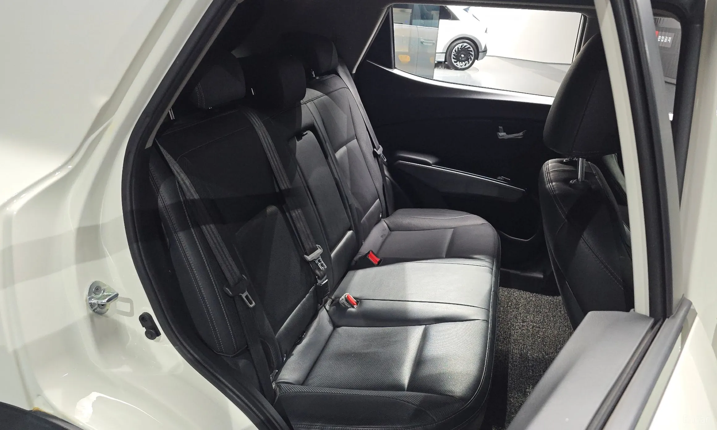 KG Mobility (SsangYong) Berry New Tivoli превью 11