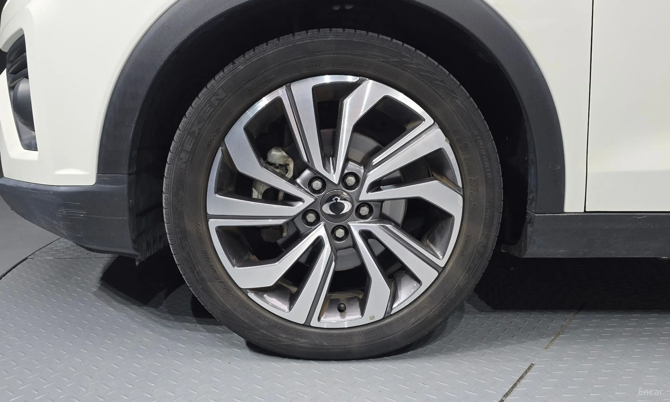 KG Mobility (SsangYong) Berry New Tivoli превью 5