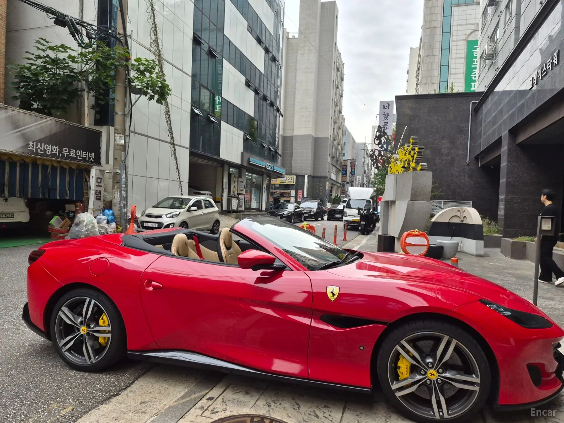 Ferrari Portofino превью 12
