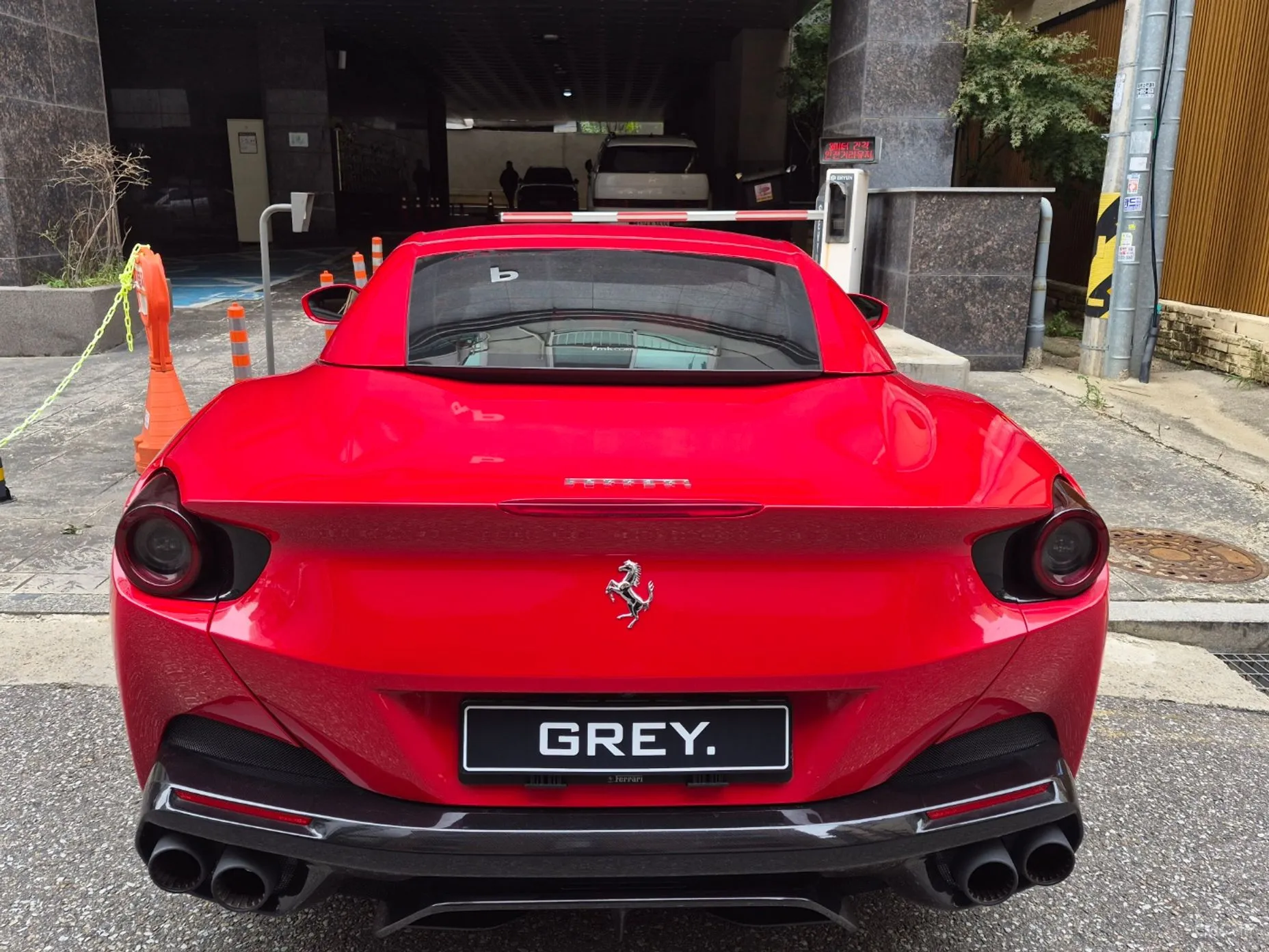 Ferrari Portofino превью 6