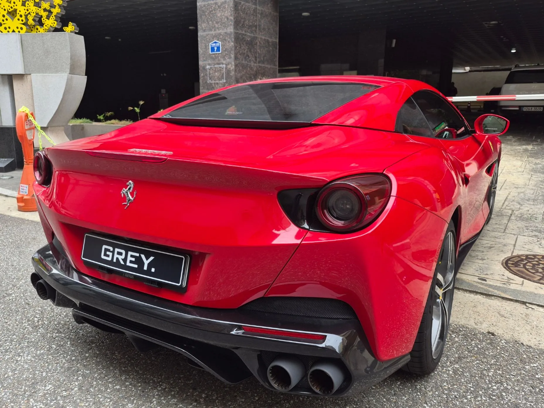 Ferrari Portofino превью 7