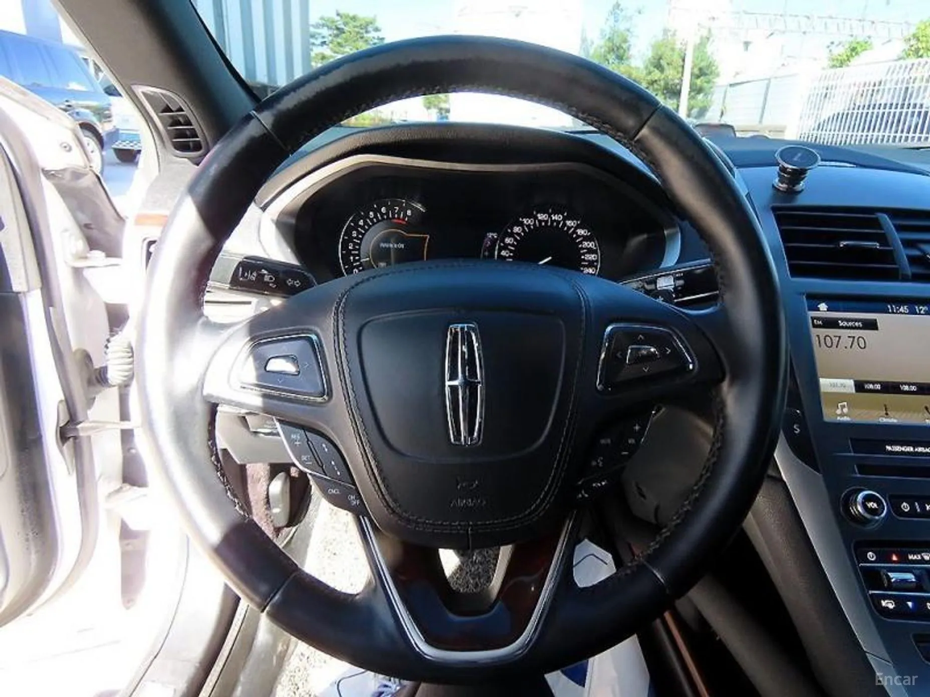 Lincoln New MKZ превью 8