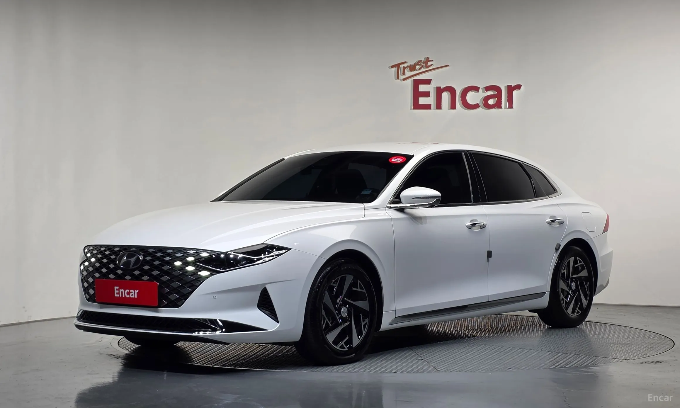 Hyundai Grandeur IG Hybrid