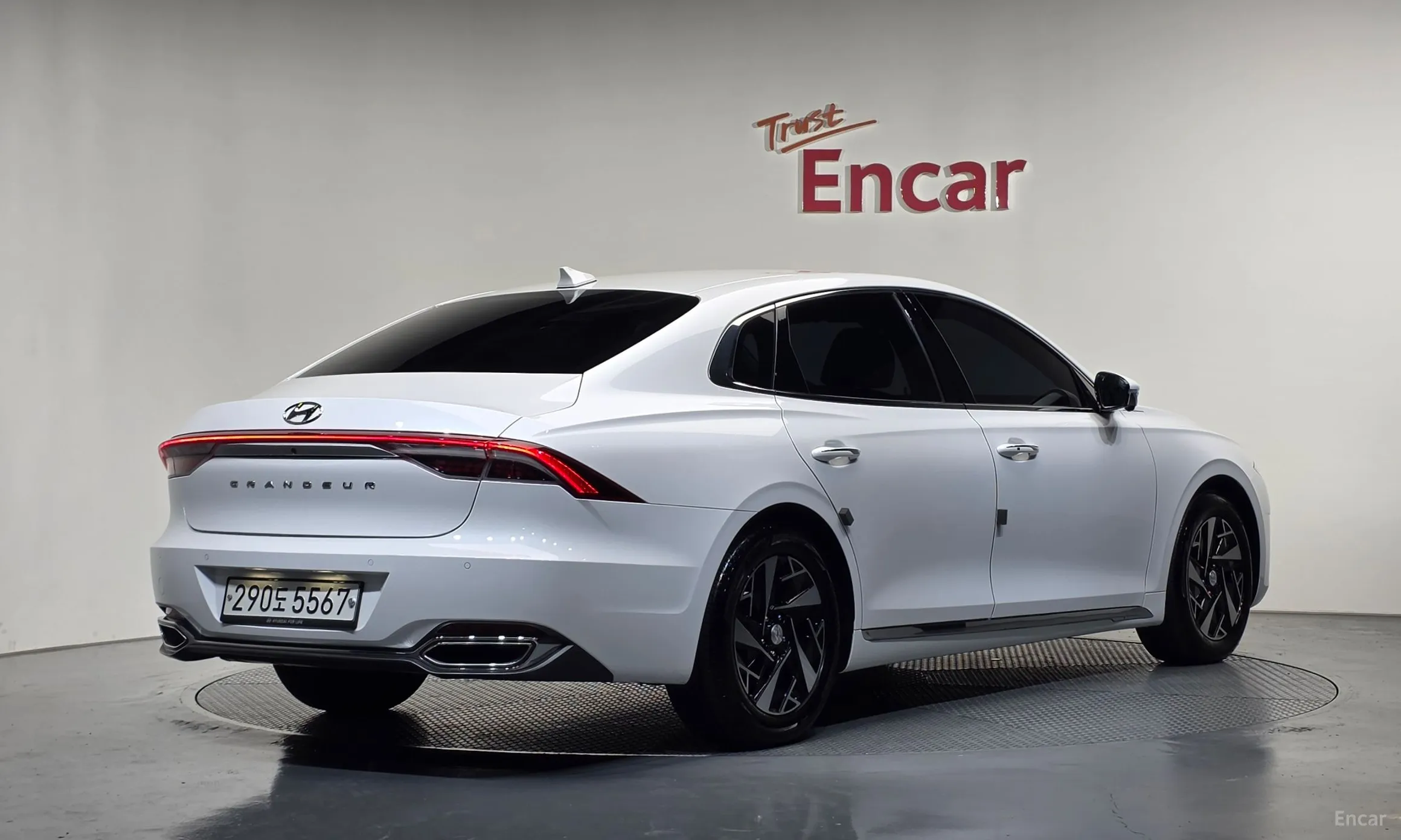 Hyundai Grandeur IG Hybrid