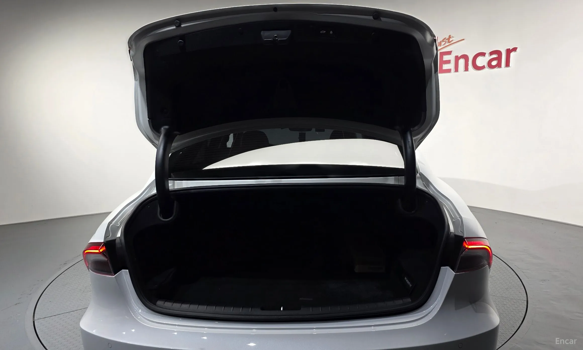 Hyundai Grandeur IG Hybrid превью 17
