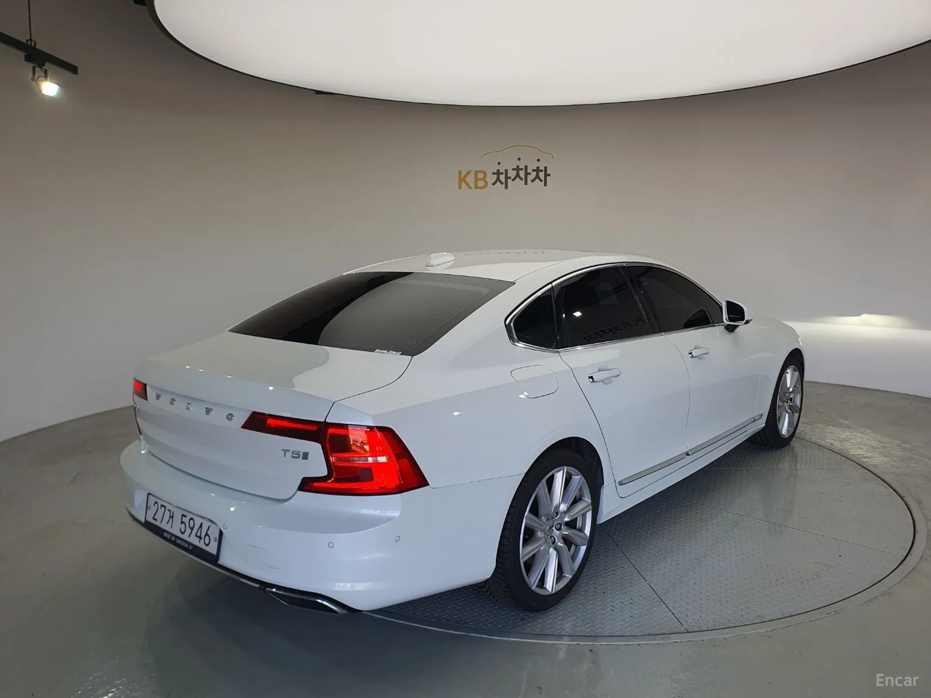 Volvo S90 превью 2