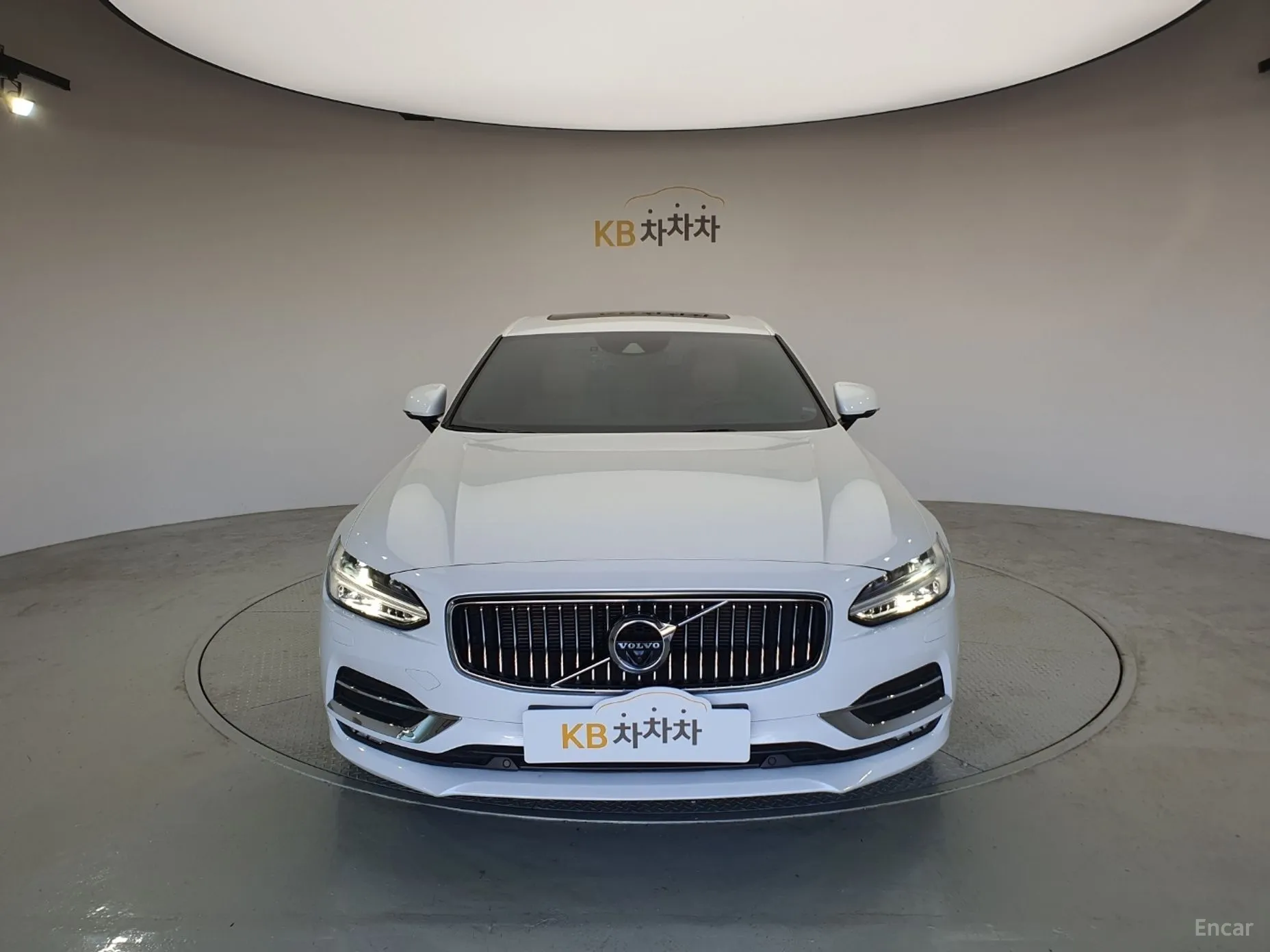 Volvo S90 превью 3