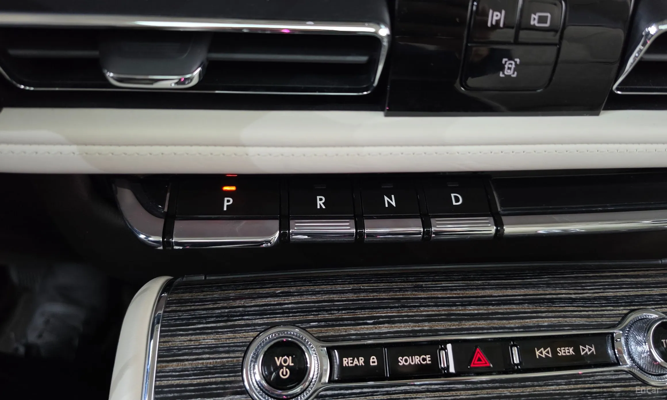 Lincoln Aviator 2nd Generation превью 9