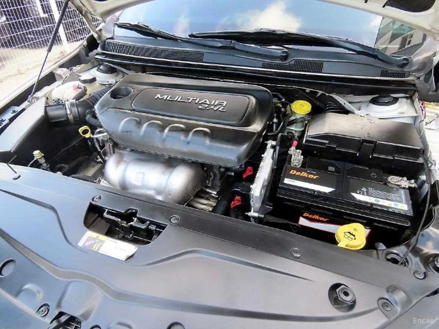 Chrysler 200 Second generation превью 18