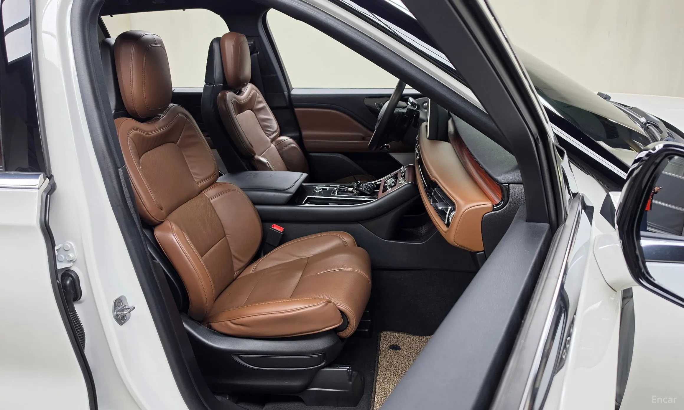 Lincoln Aviator 2nd Generation превью 11