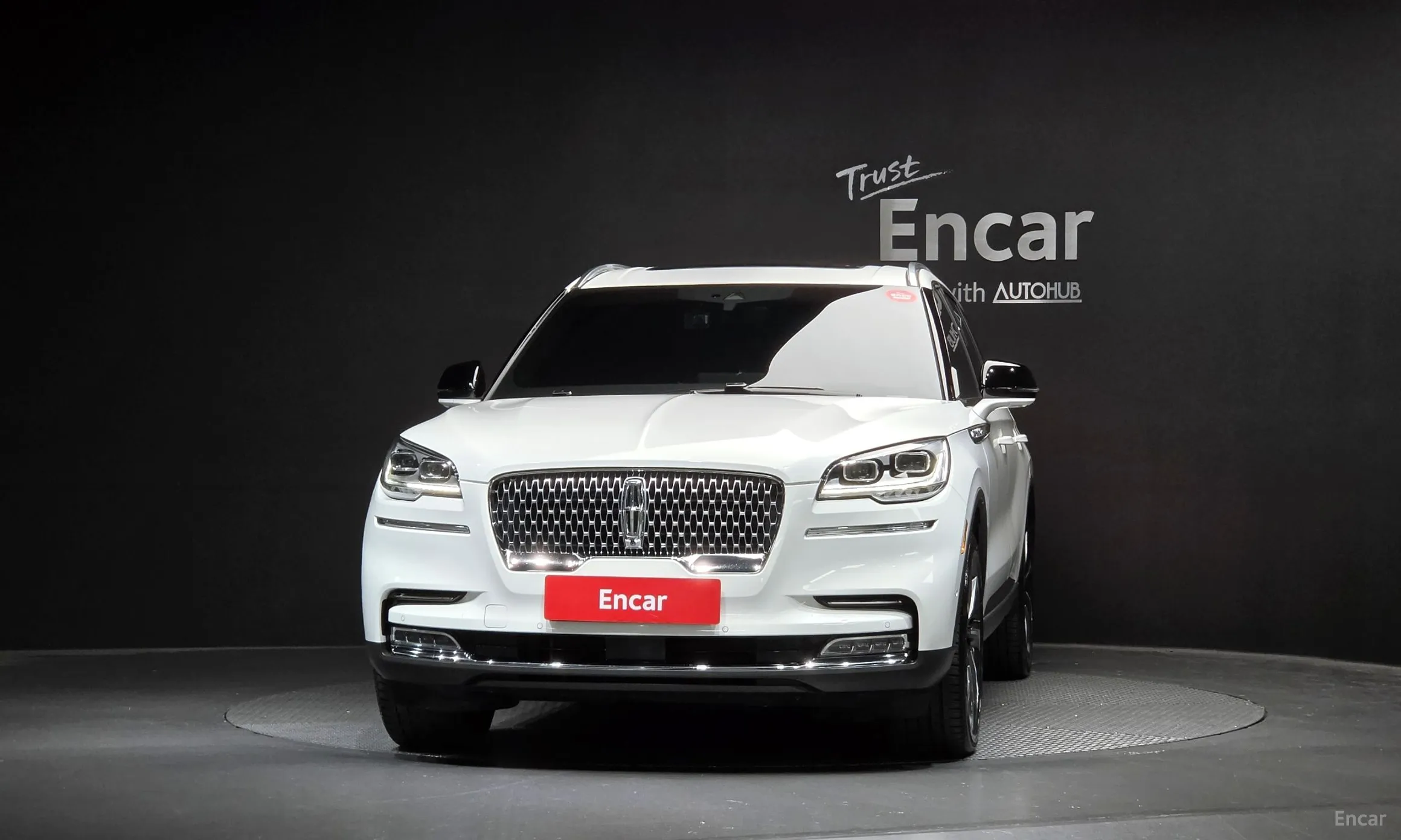 Lincoln Aviator 2nd Generation превью 3