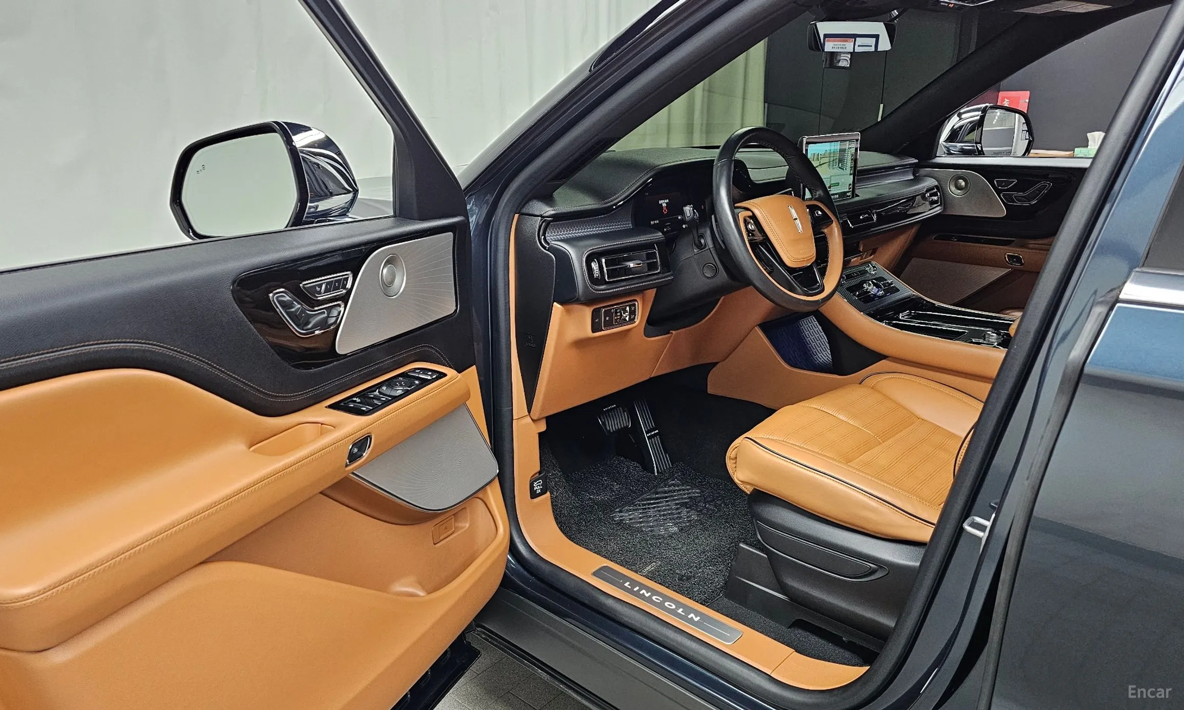 Lincoln Aviator 2nd Generation превью 10
