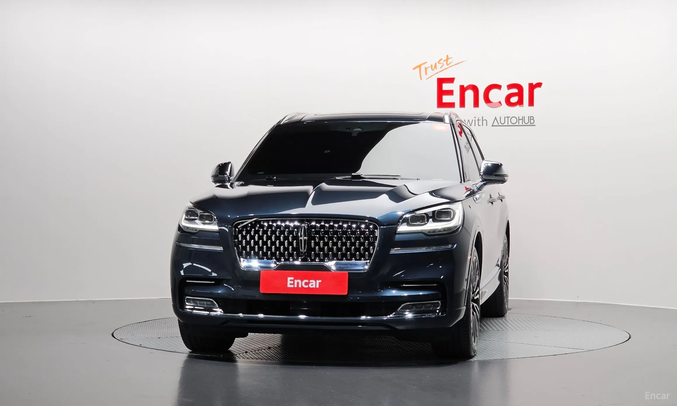 Lincoln Aviator 2nd Generation превью 3