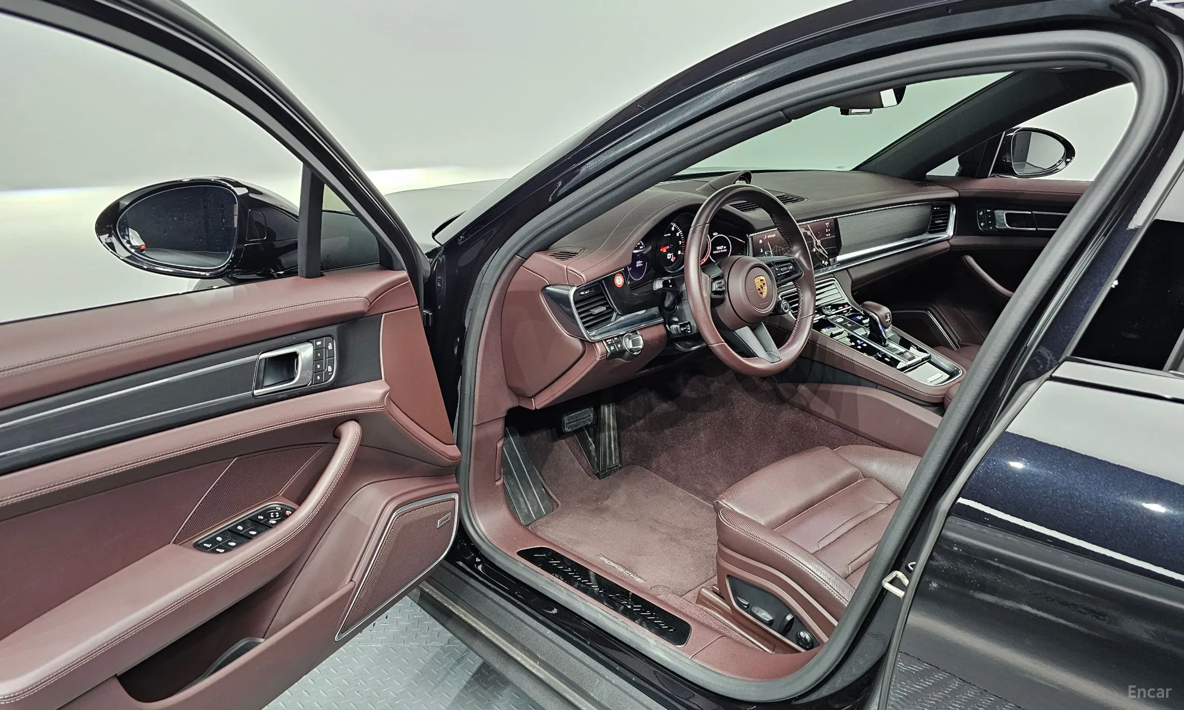 Porsche Panamera (971) превью 10