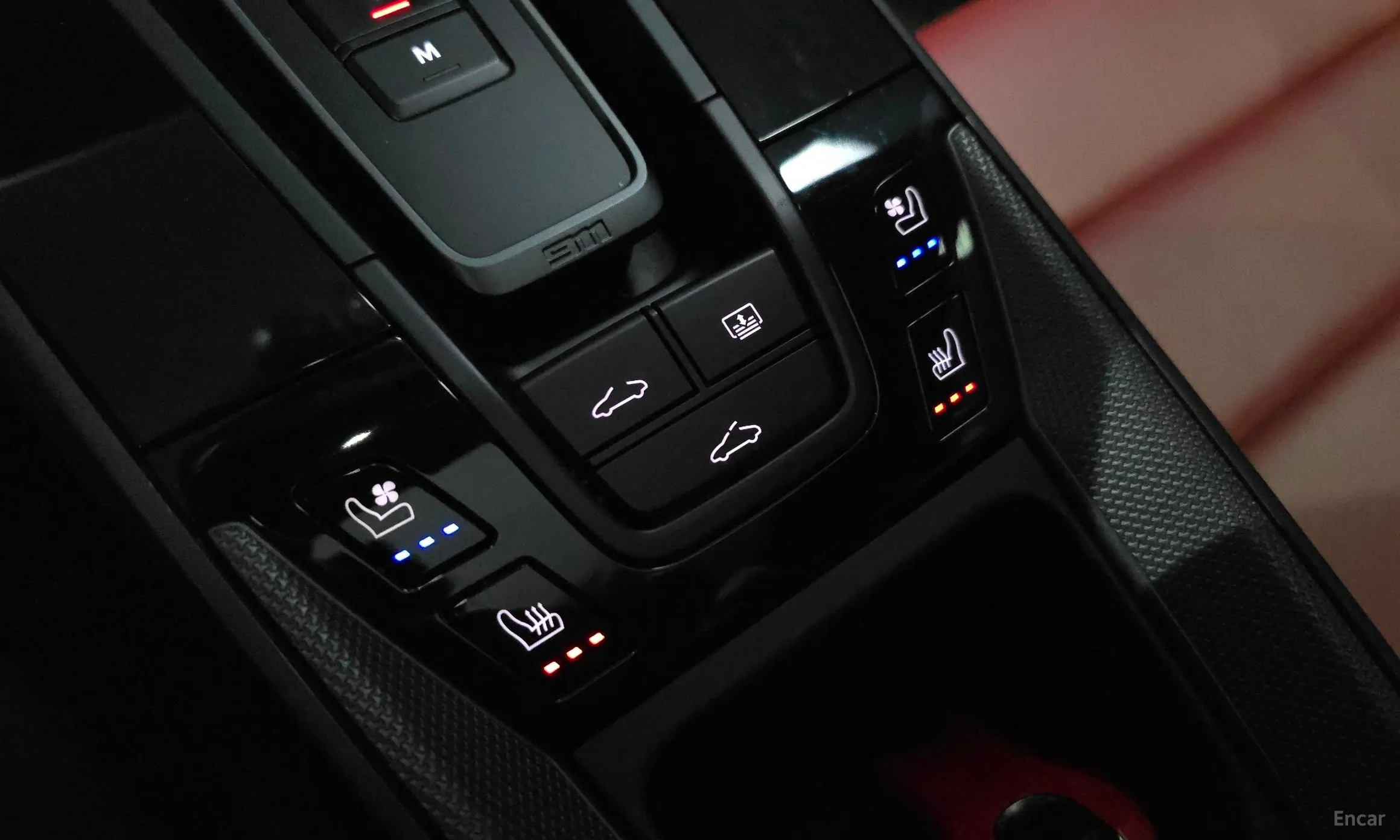 Porsche 911 (992) превью 19
