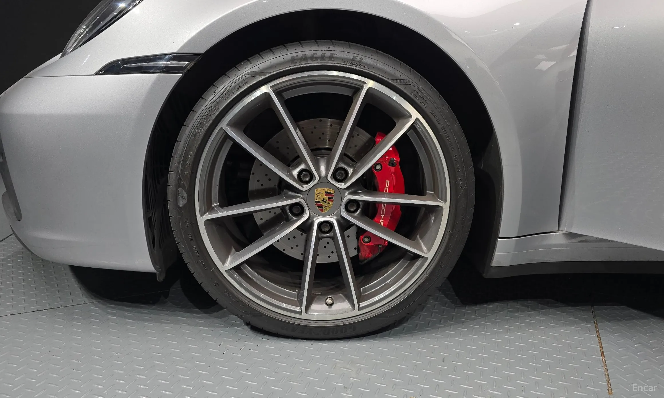 Porsche 911 (992) превью 5
