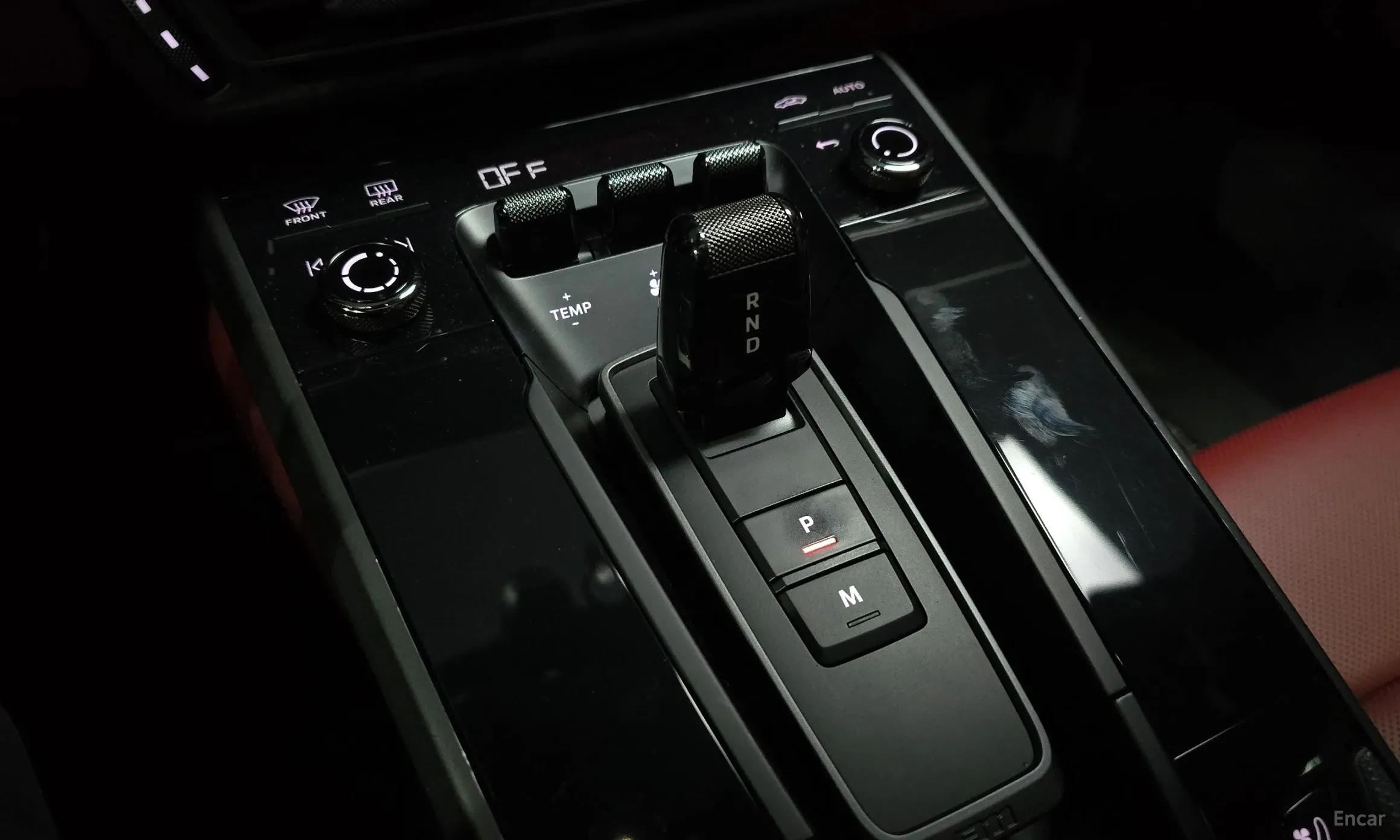 Porsche 911 (992) превью 9