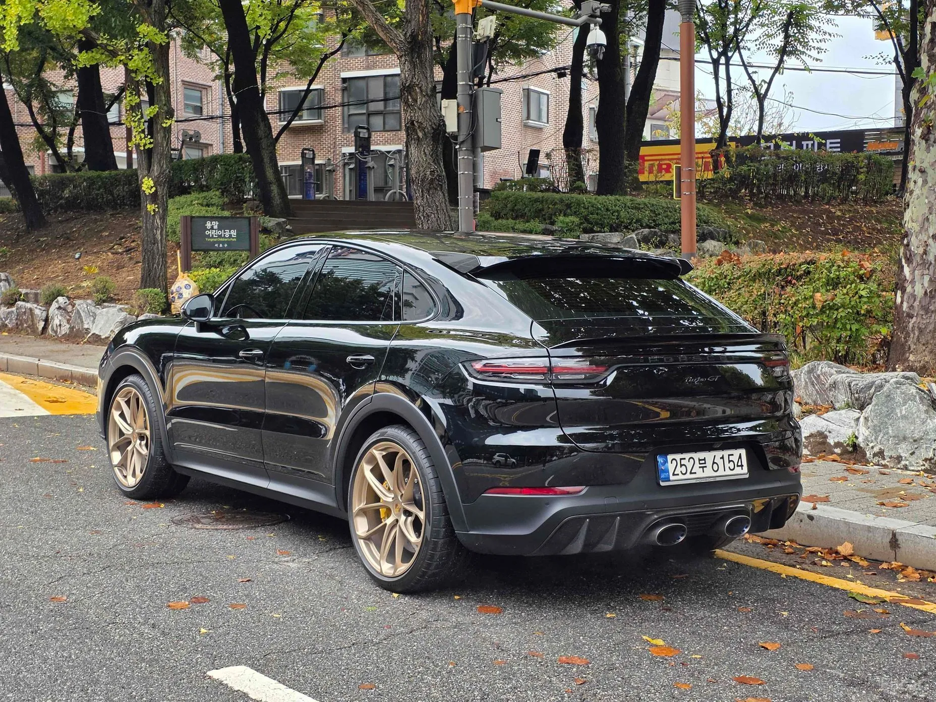 Porsche Cayenne (PO536) превью 3