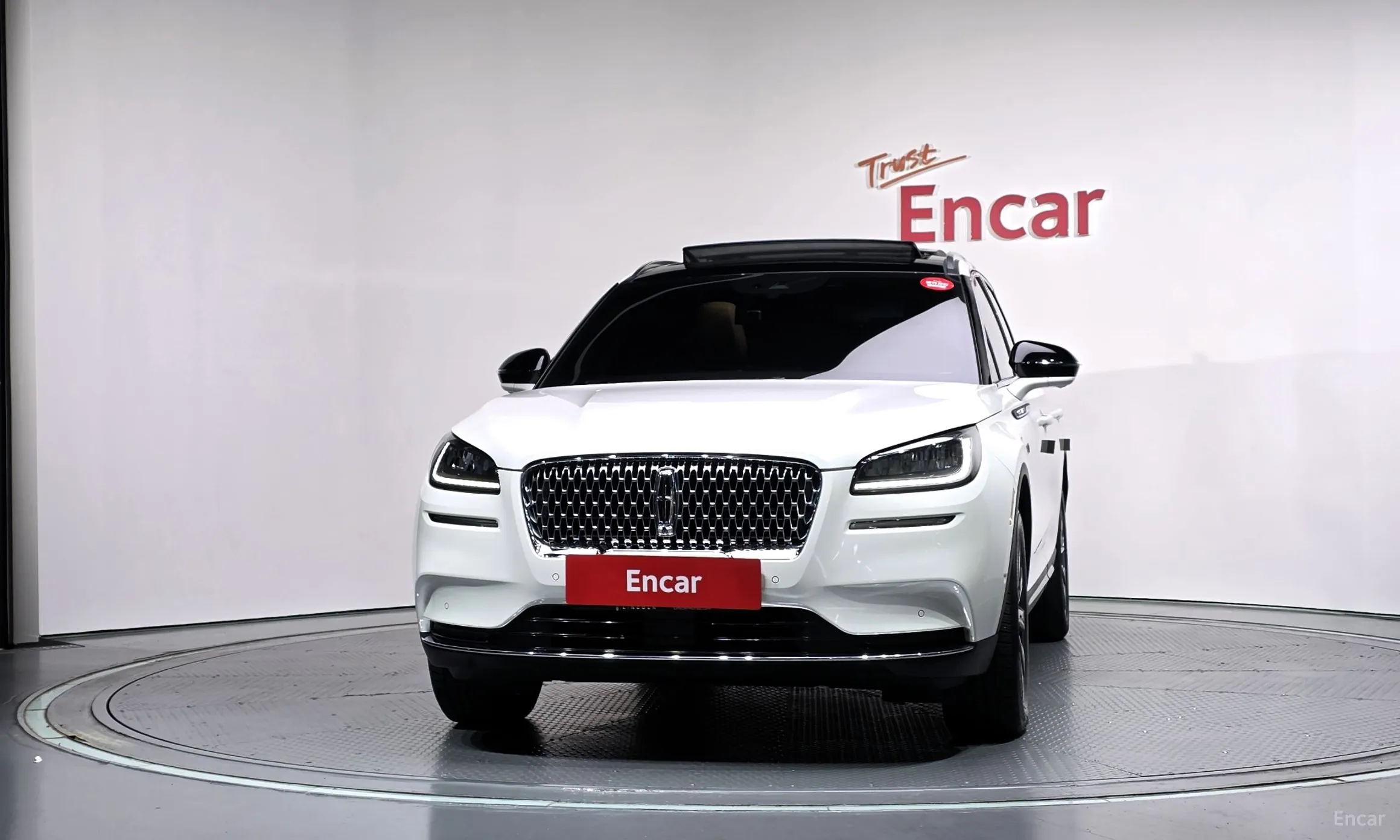 Lincoln Corsair превью 3