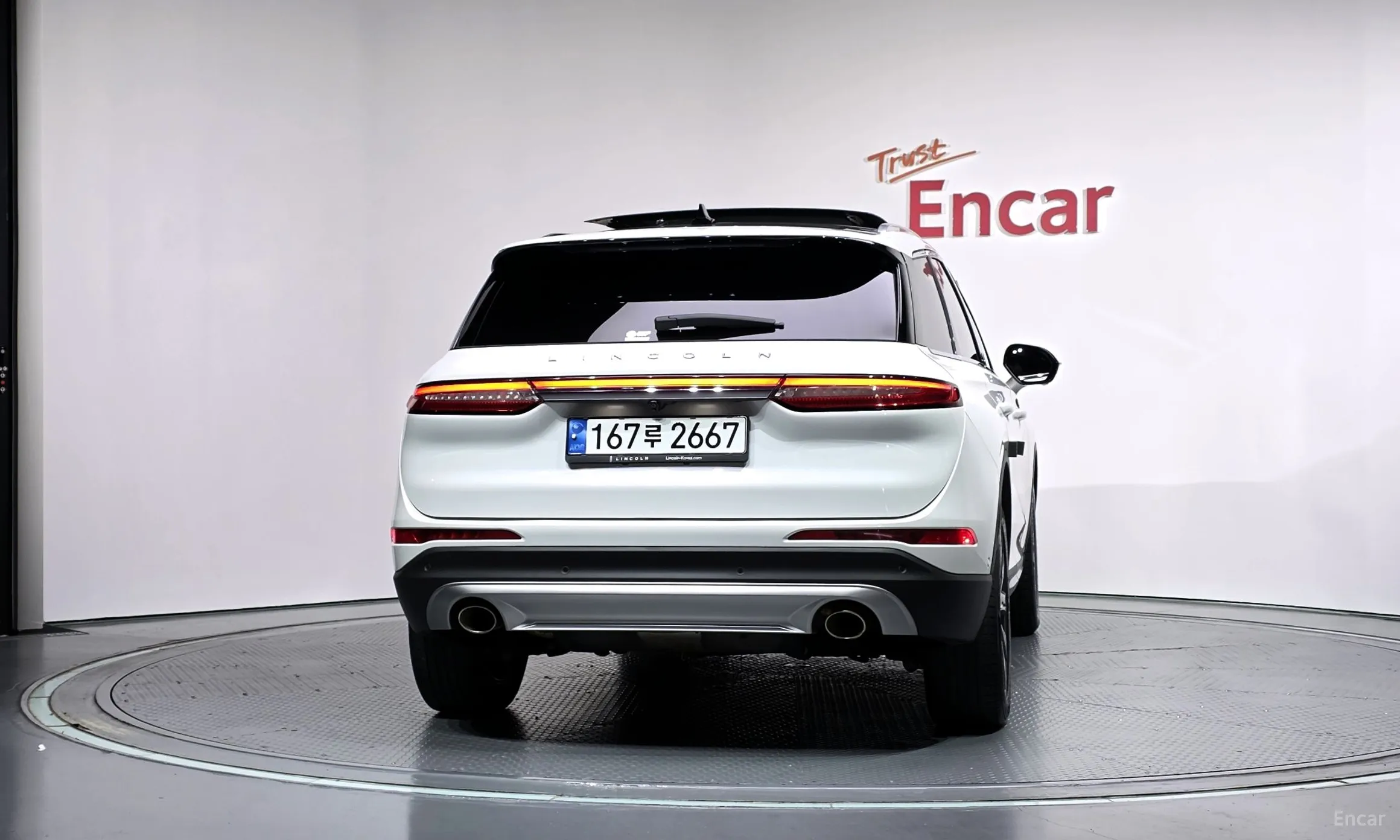 Lincoln Corsair превью 4