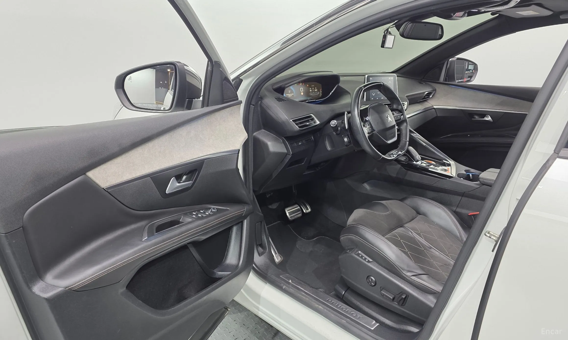 Peugeot 3008 2nd generation превью 10