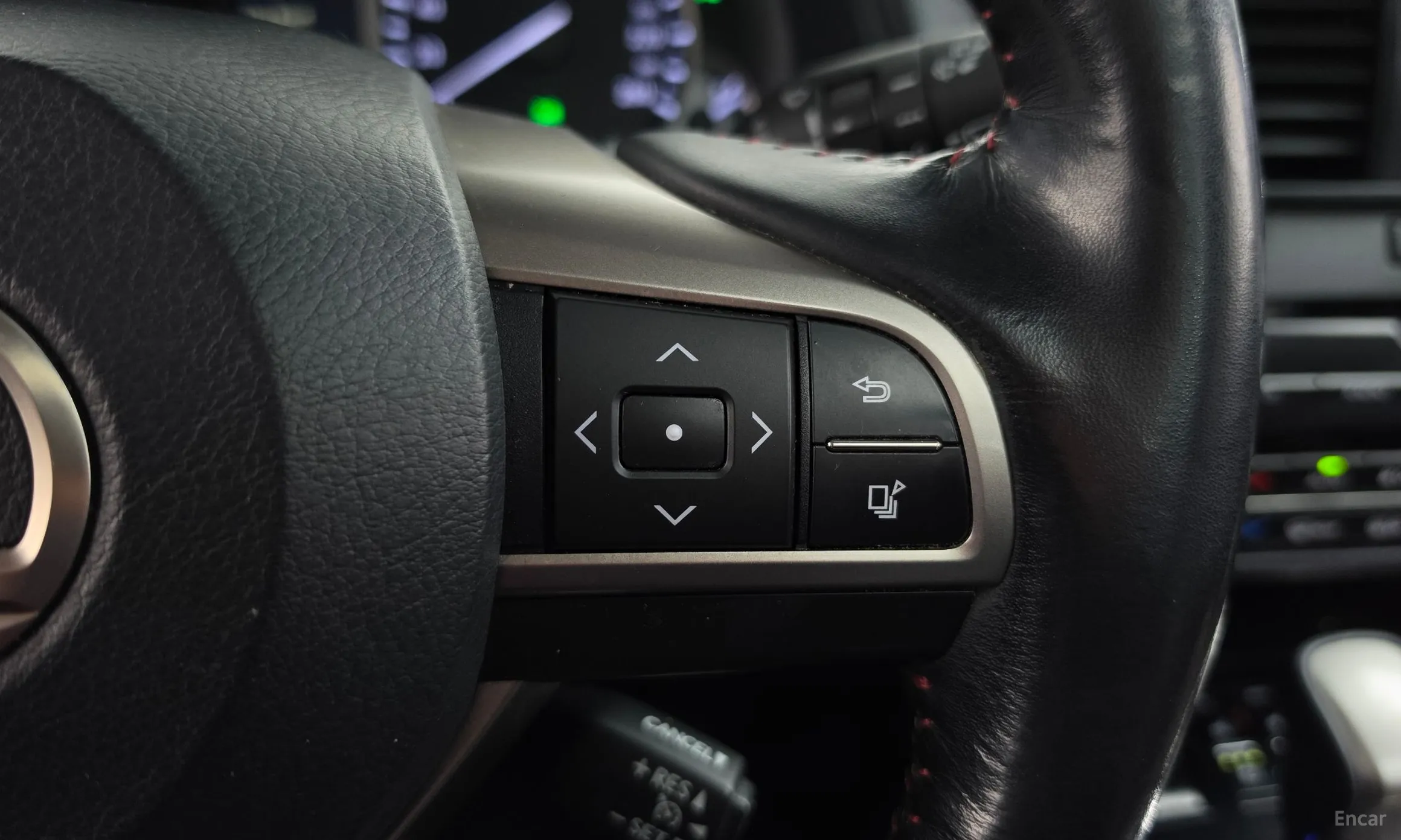 Lexus RX450h Gen 4 превью 16