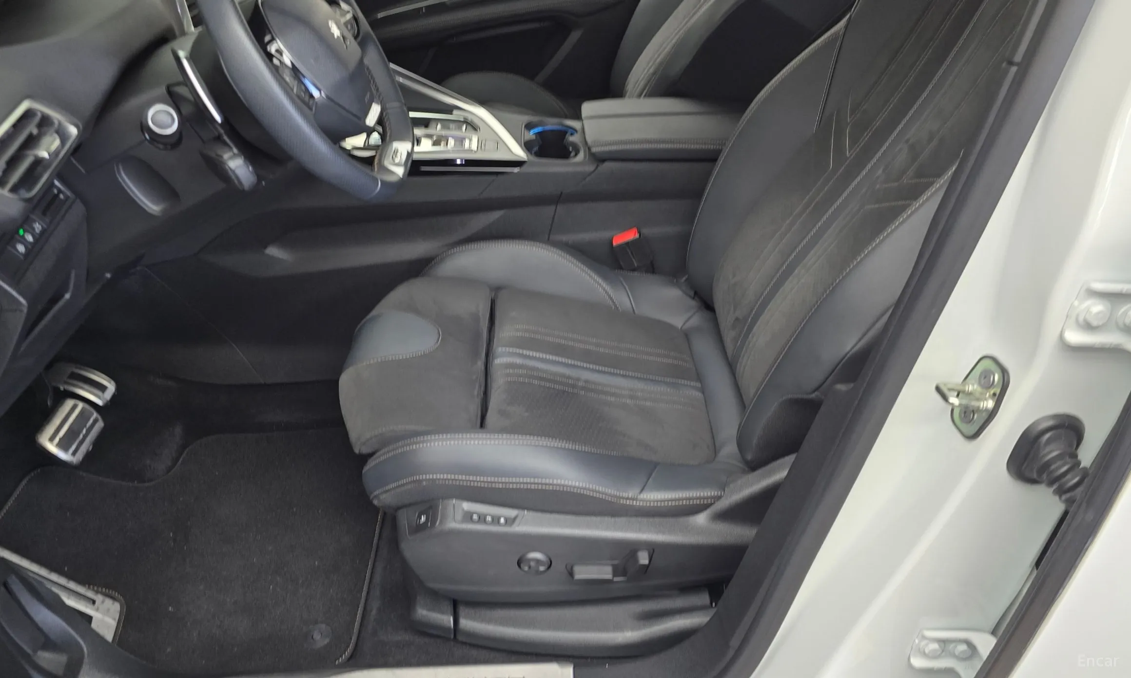Peugeot 3008 2nd generation превью 18
